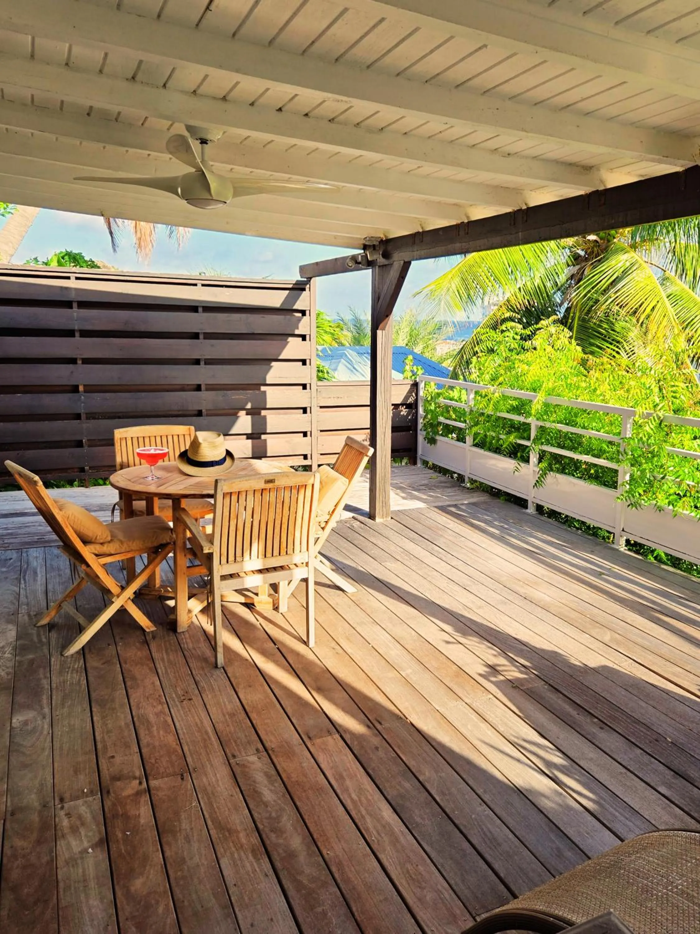 Balcony/Terrace in Les Balcons d'Oyster Pond