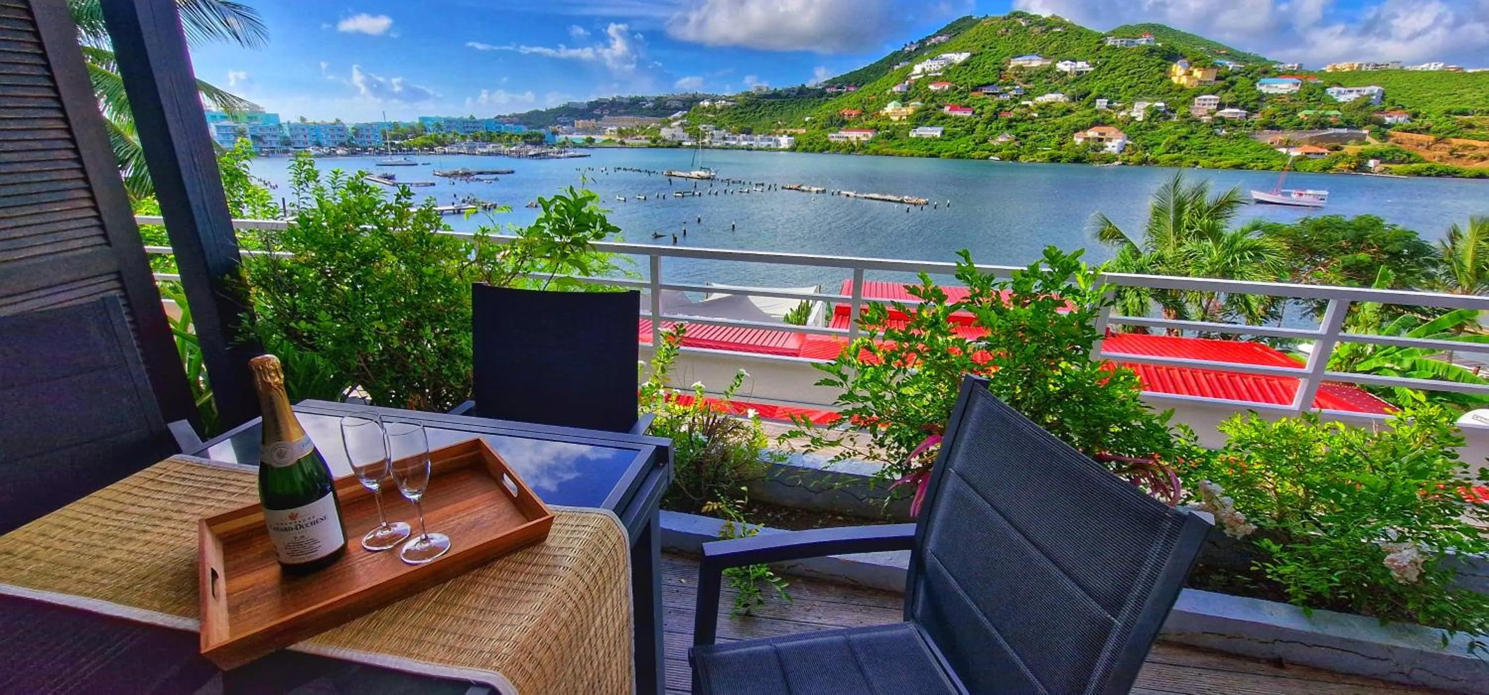 Patio in Les Balcons d'Oyster Pond