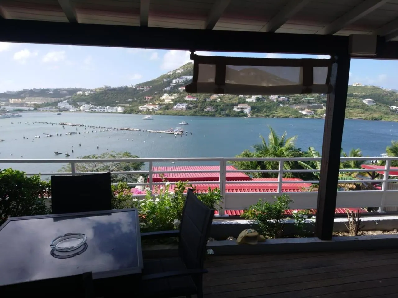 Balcony/Terrace in Les Balcons d'Oyster Pond