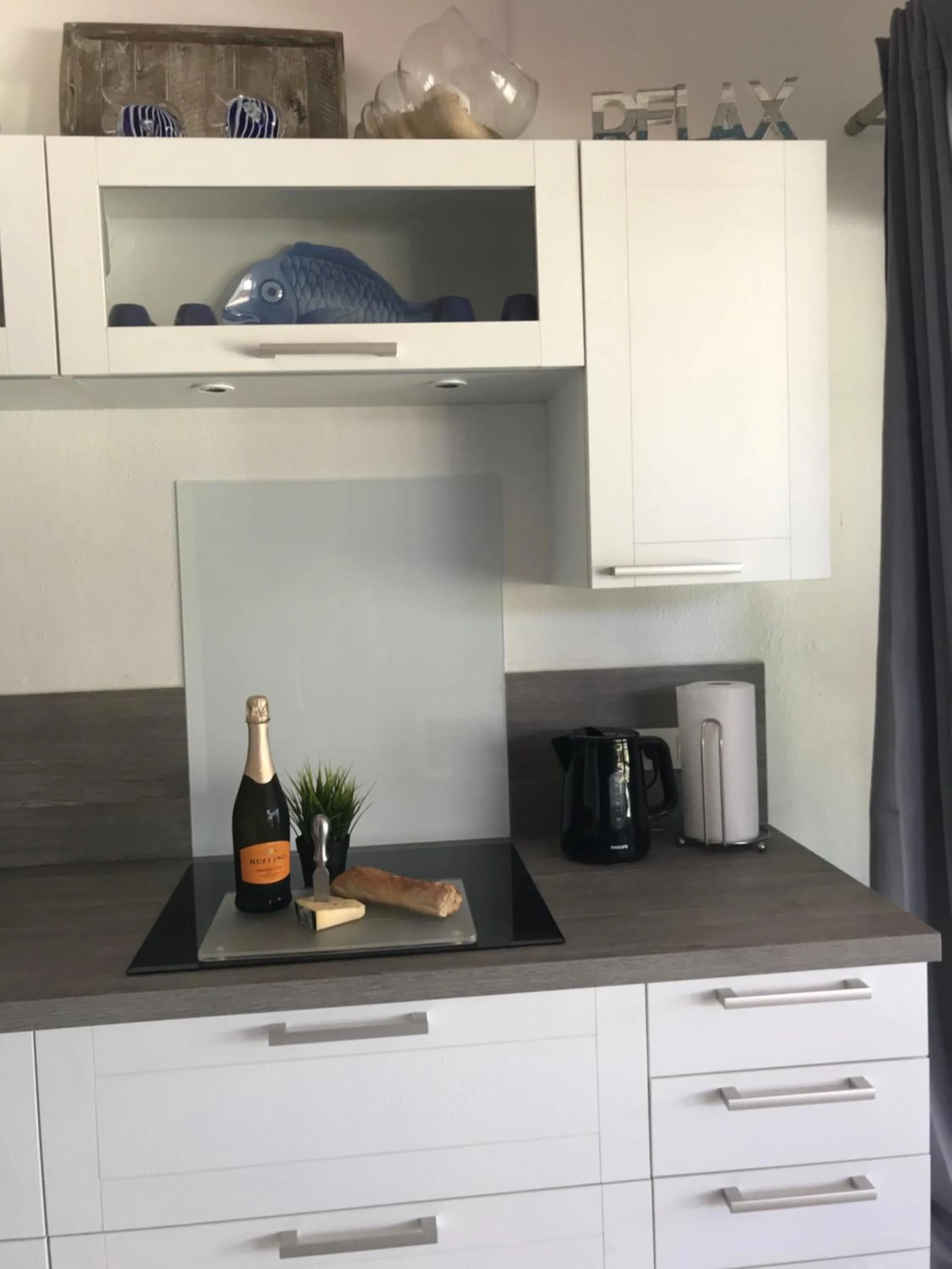 Kitchen or kitchenette in Les Balcons d'Oyster Pond