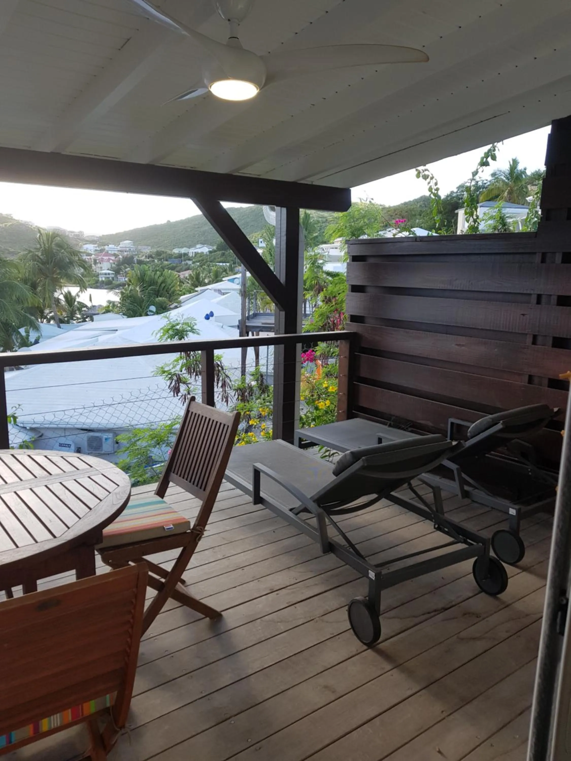 Balcony/Terrace in Les Balcons d'Oyster Pond