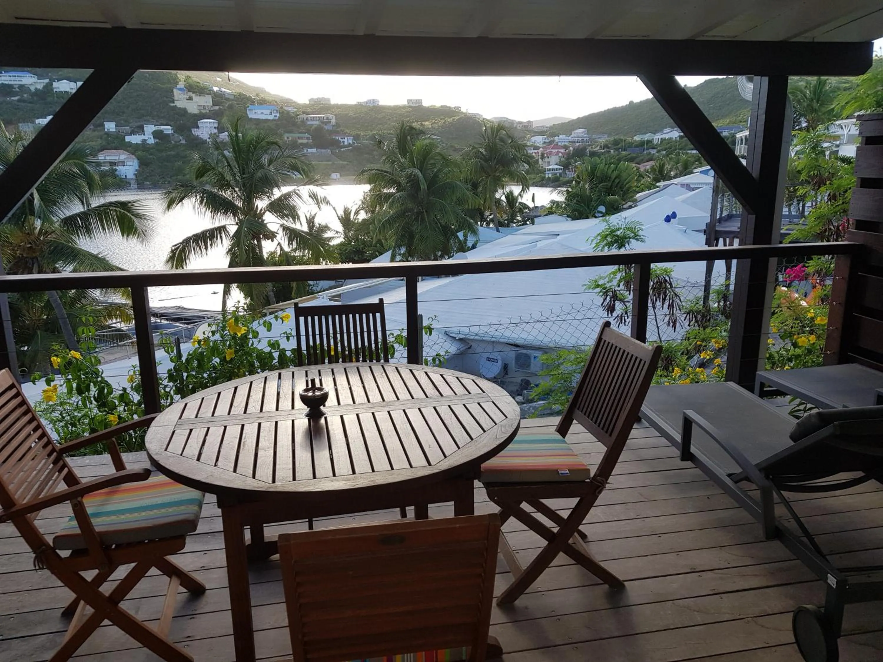 Patio in Les Balcons d'Oyster Pond