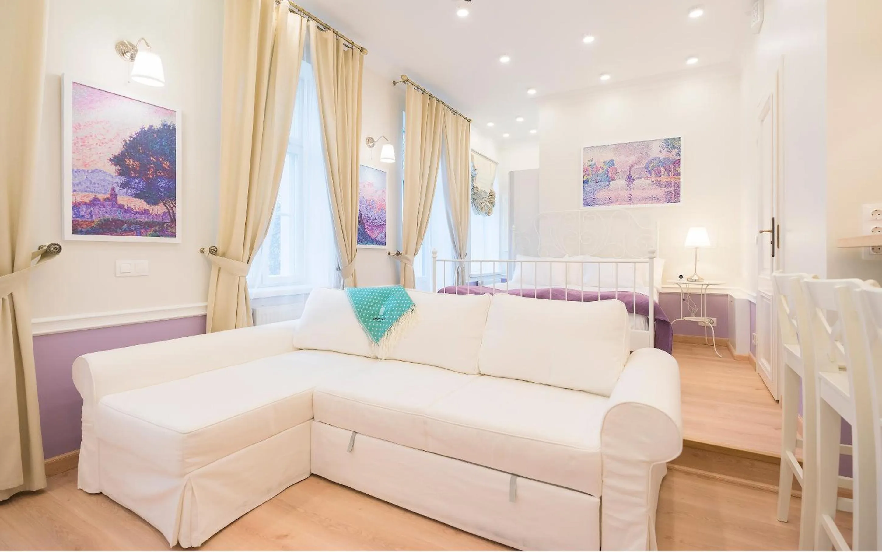 Living room, Bed in Revelton Suites Tallinn