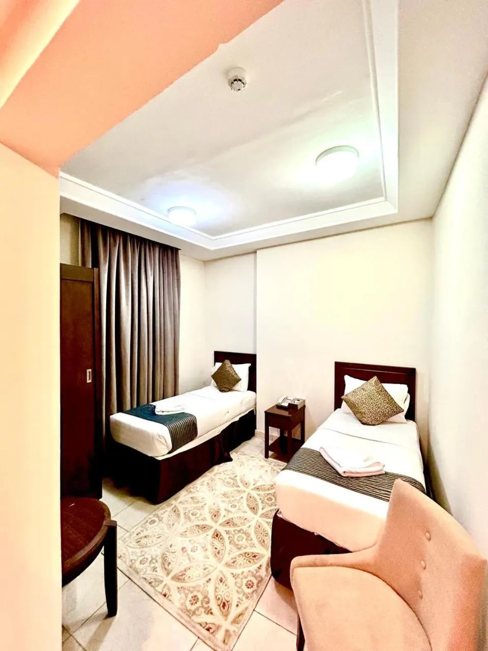 Bed in Knooz Aldiafah