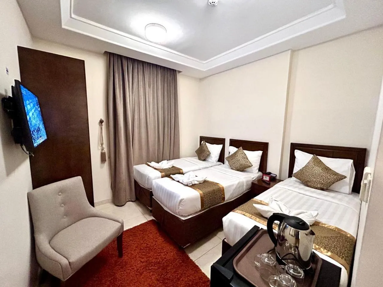 Bed in Knooz Aldiafah