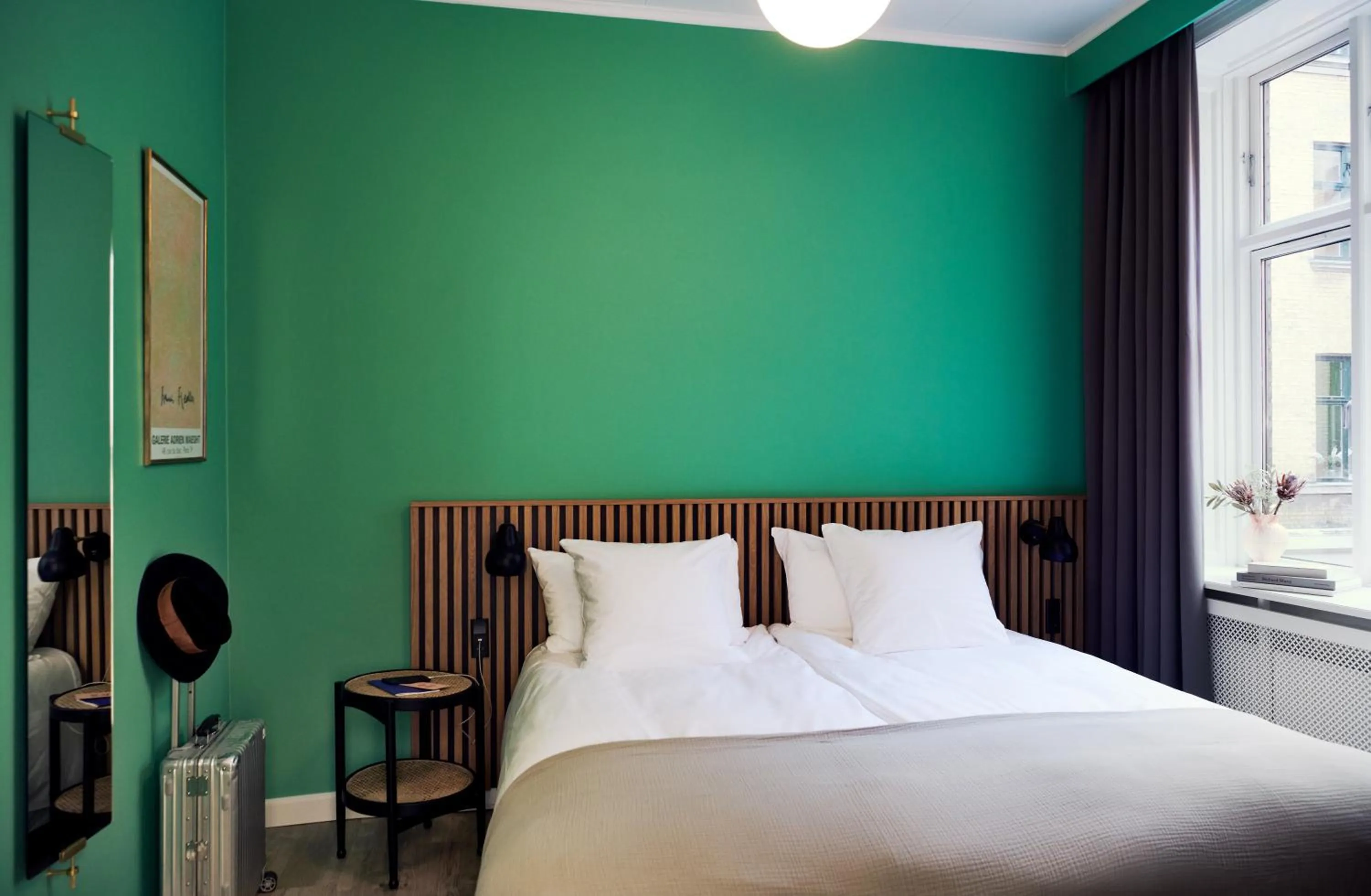 Bedroom, Bed in Coco Hotel