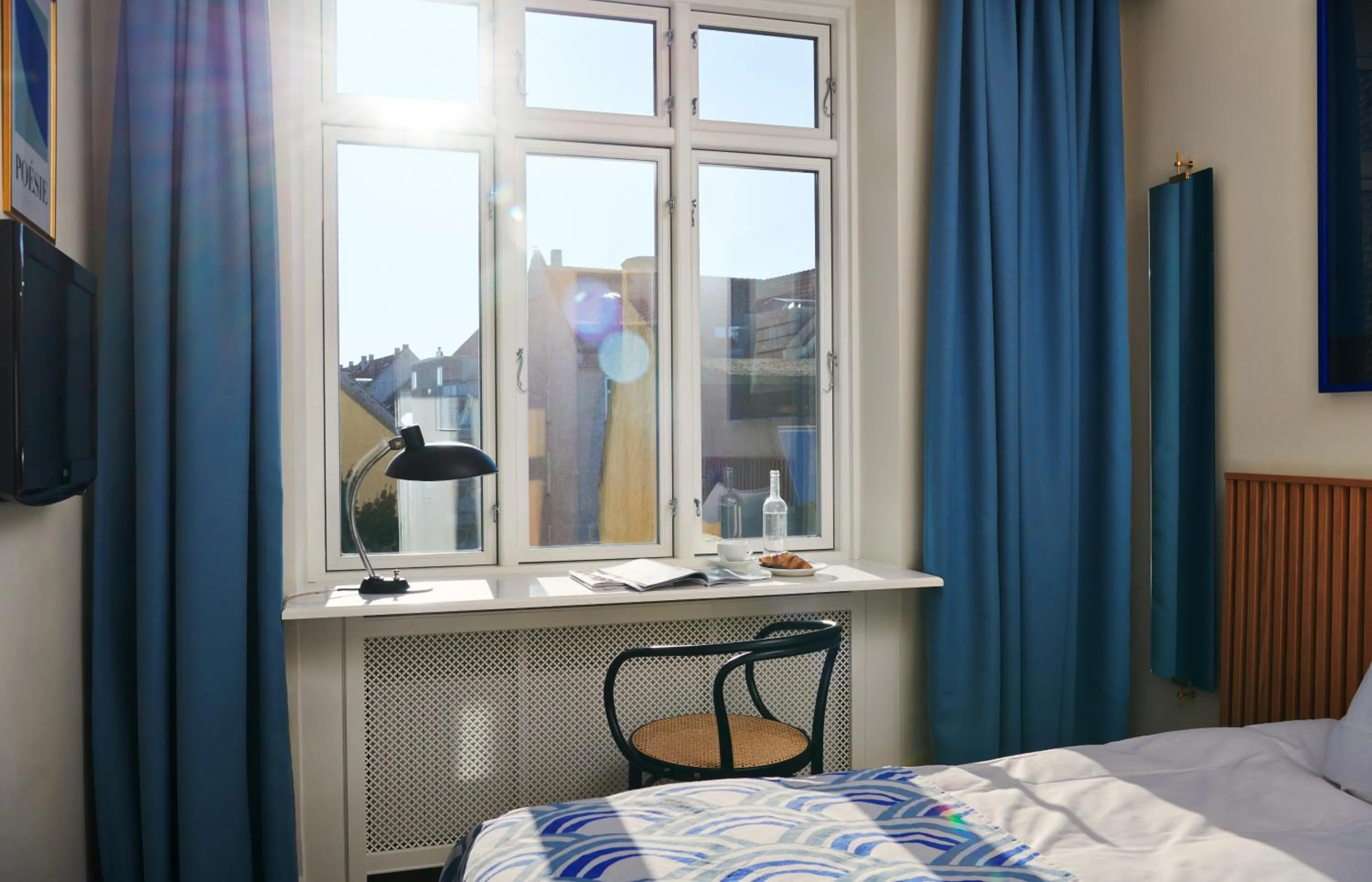 Bedroom, Bed in Coco Hotel