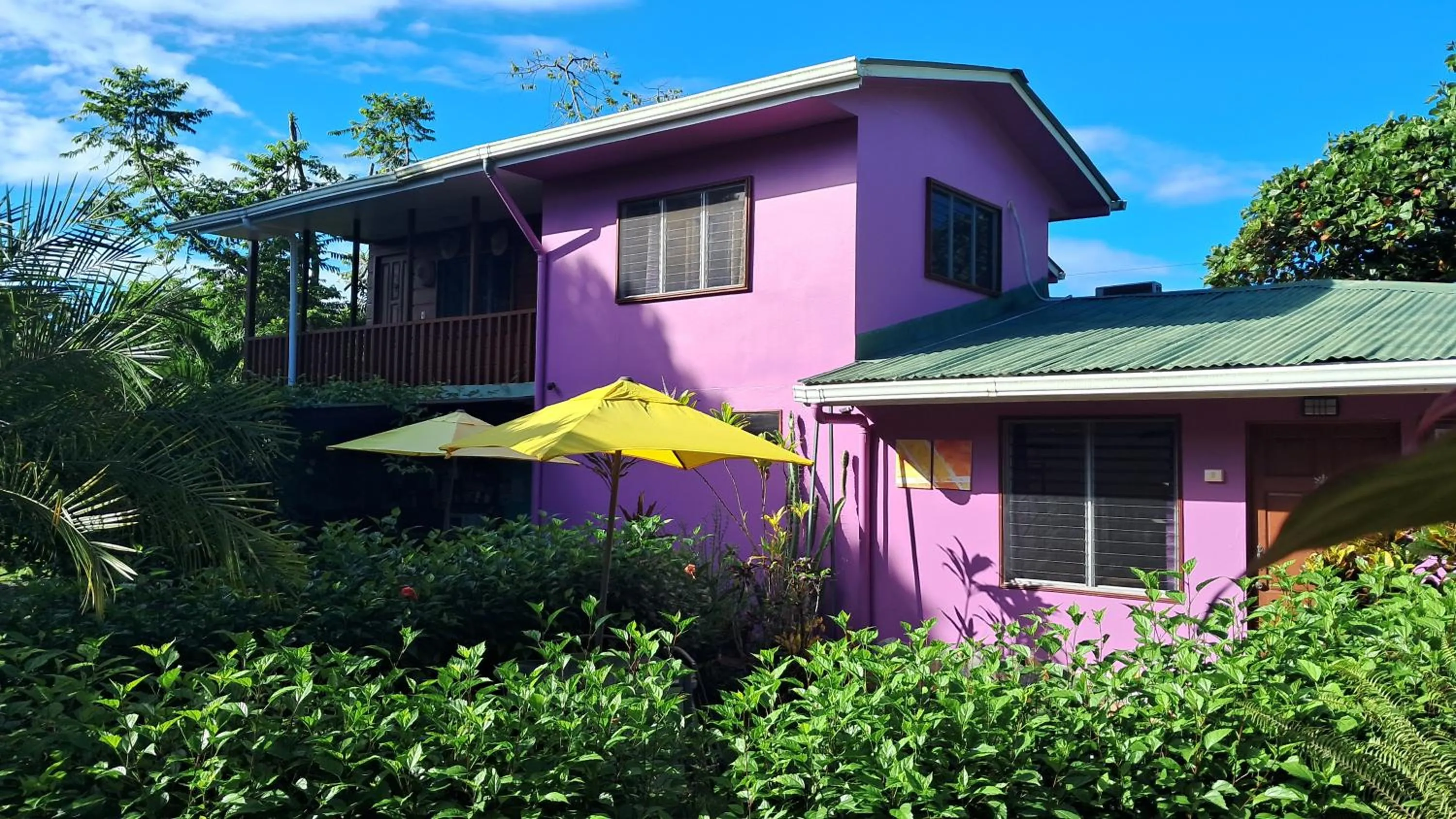 Property building in Dolce Uvita