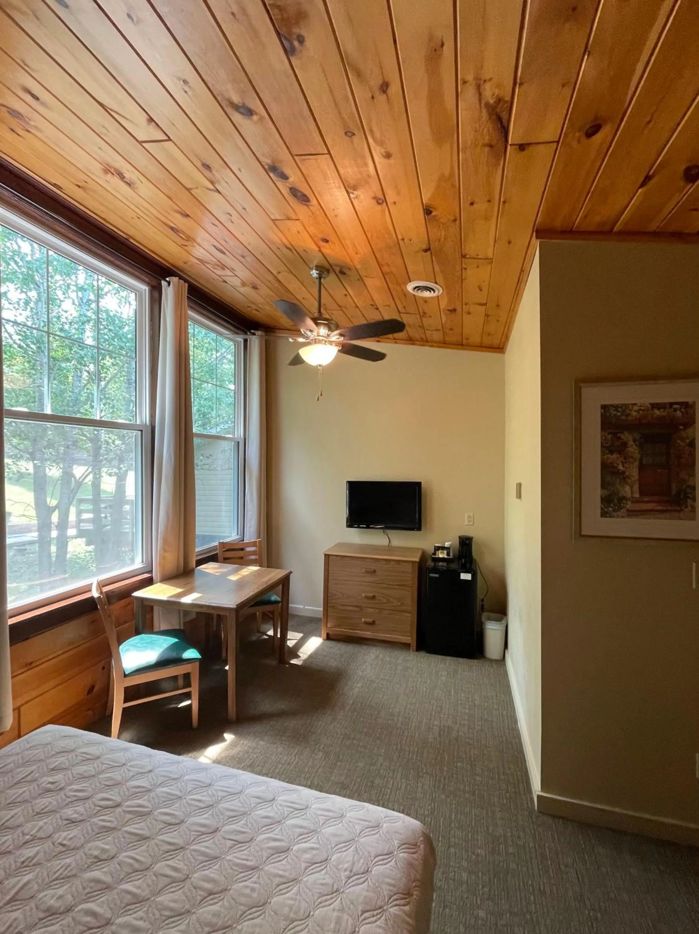 Bed in Hanging Horn Lakeside Resort