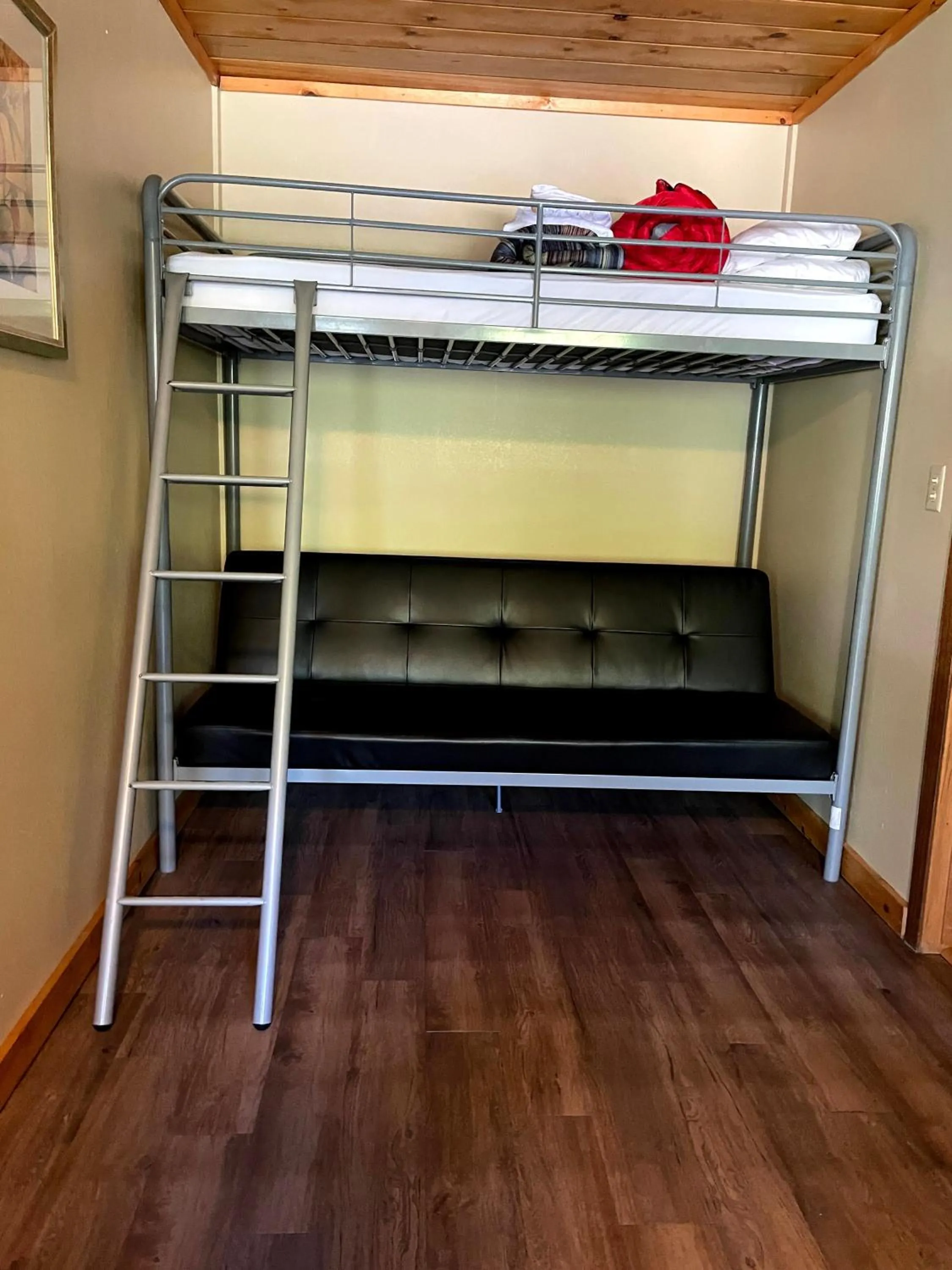 bunk bed in Hanging Horn Lakeside Resort