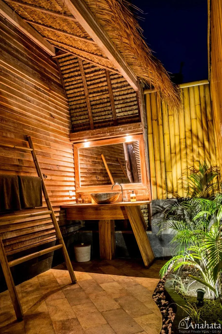 Night in Anahata - Tropical Private Villas