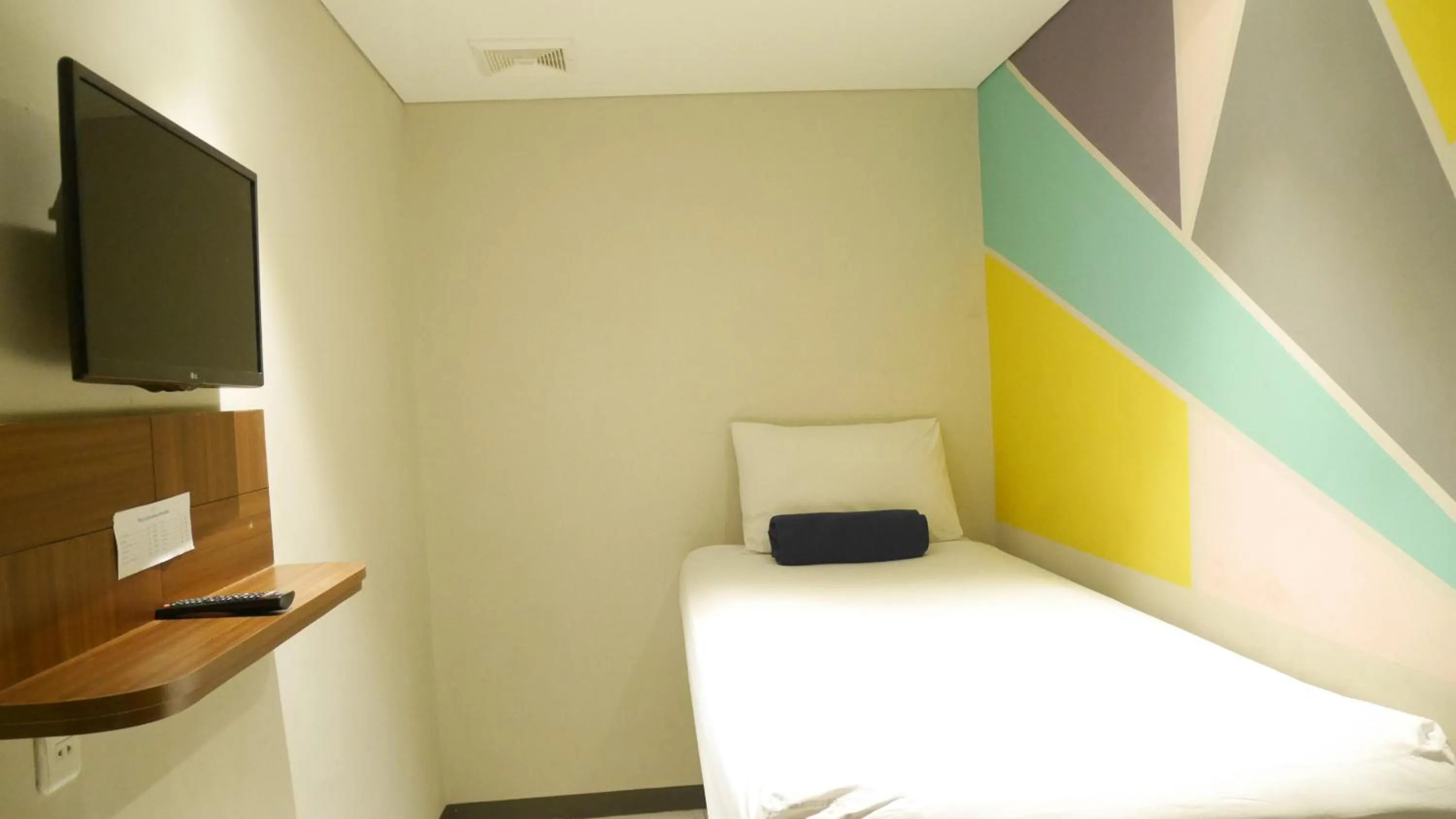 Bed in Subwow Hostel