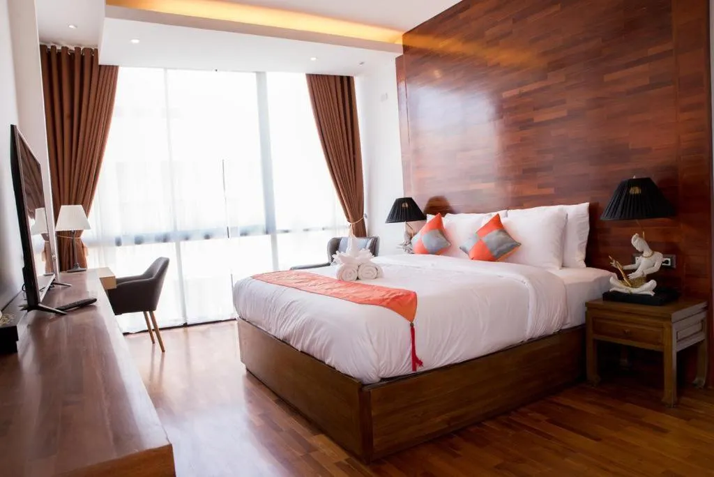 Bed in Chic Villa 6