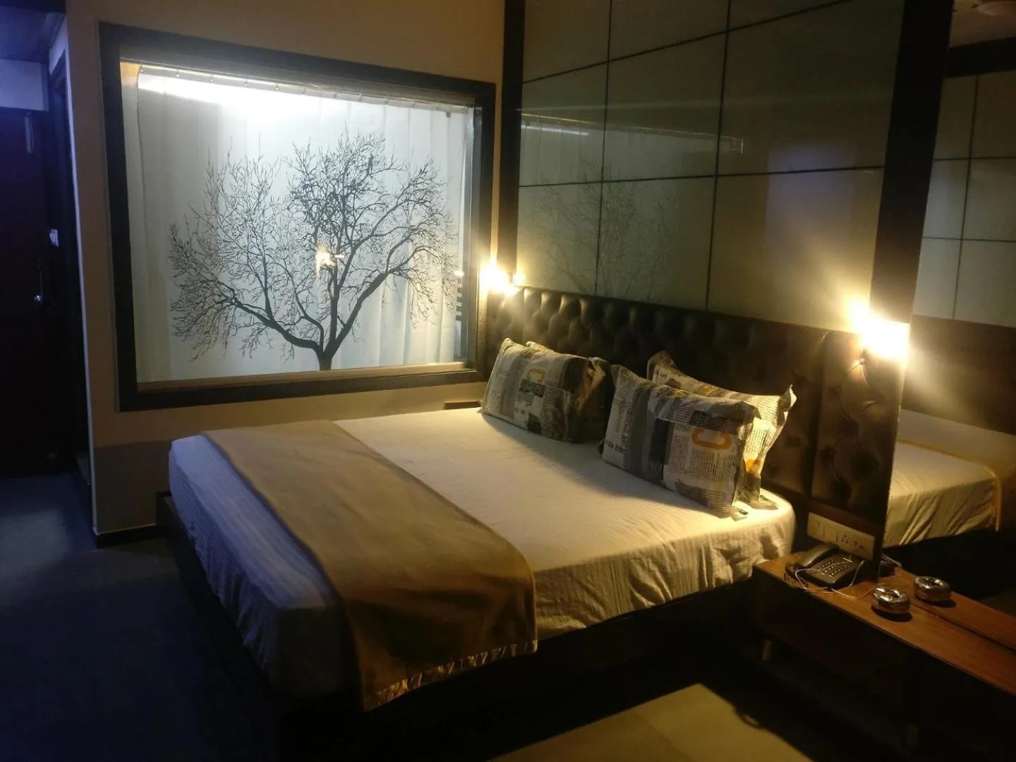 Bed in Hotel KK Residency