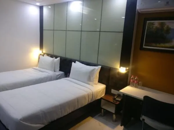 Bed in Hotel KK Residency