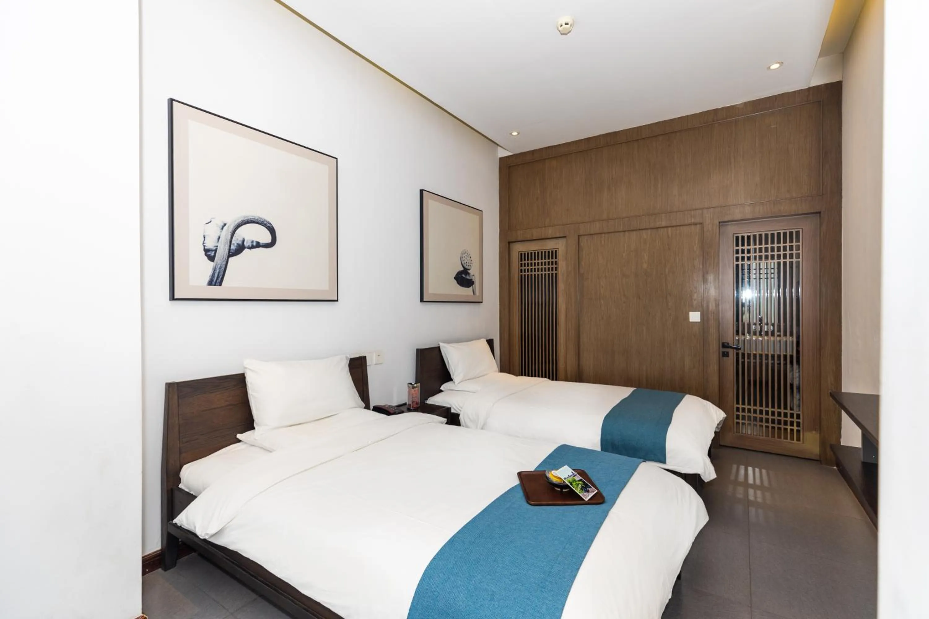 Bedroom, Bed in Elsewhere Hotel Inn North Street Branch