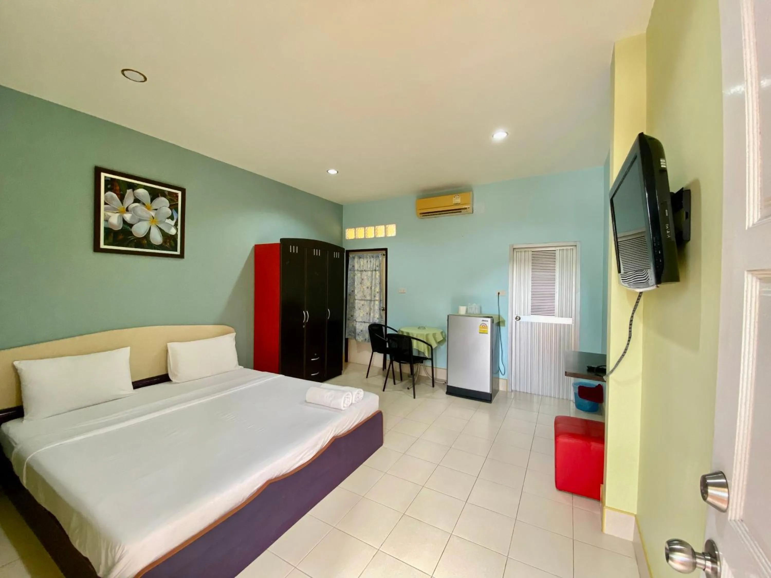 Bed in Pachumas Hotel