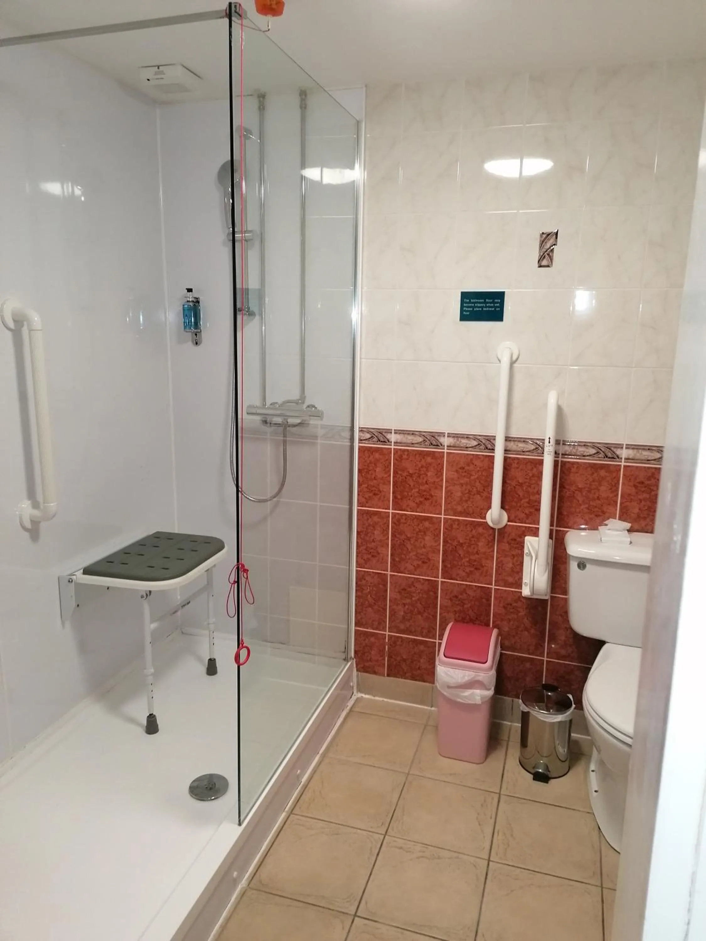 Shower in The Evenhill