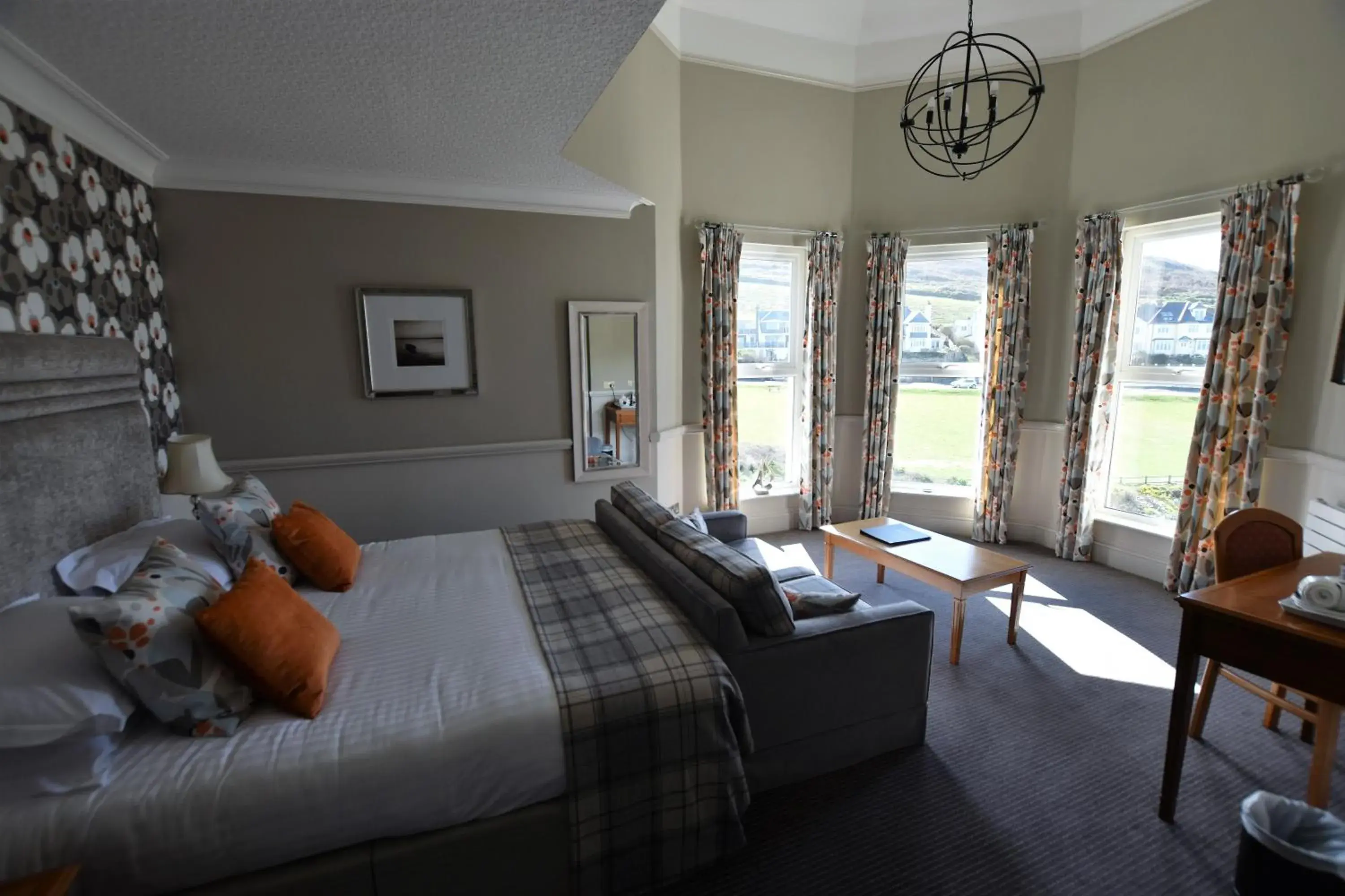 Deluxe Family Room in Watersmeet Hotel Deluxe Family Room in Watersmeet Hotel