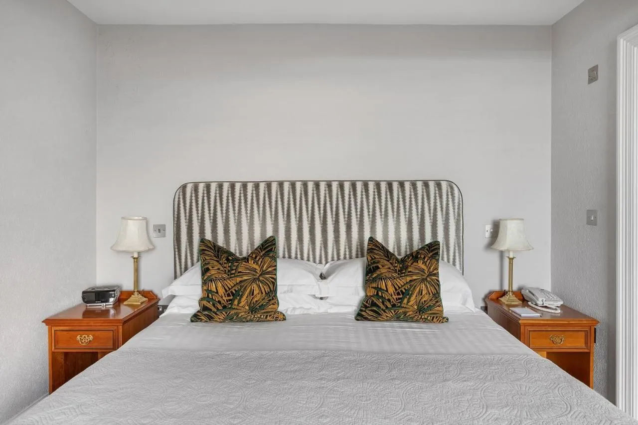 Bed in Watersmeet Hotel