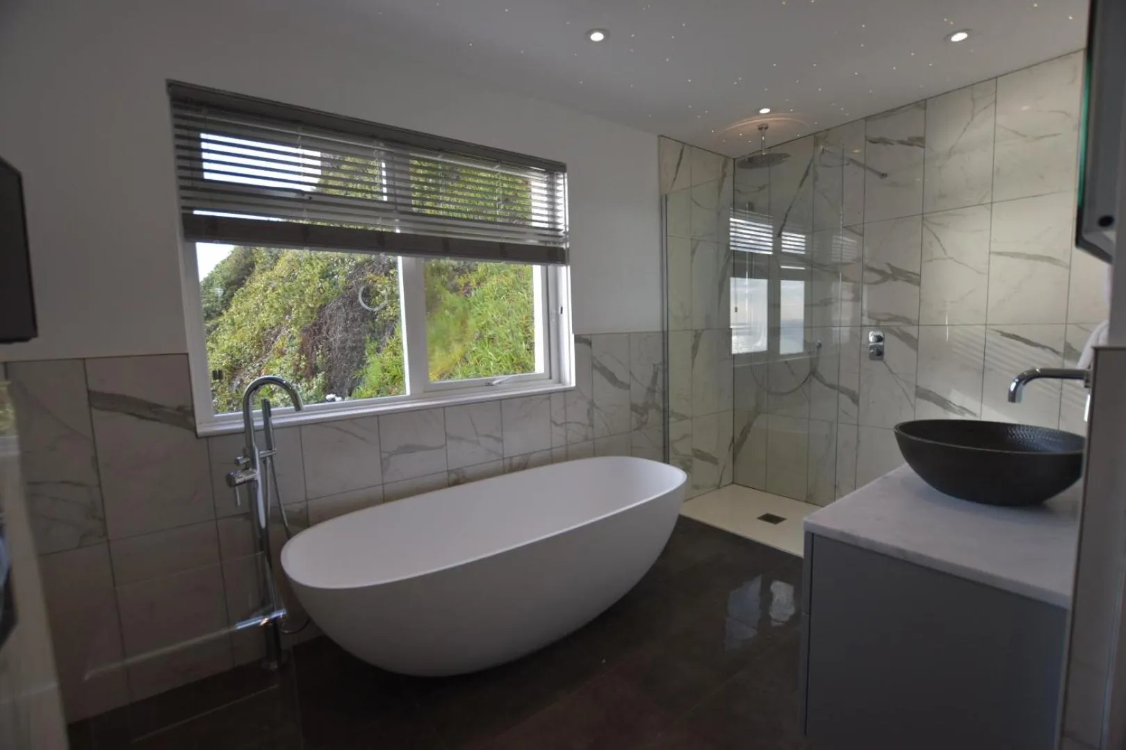 Bathroom in Watersmeet Hotel