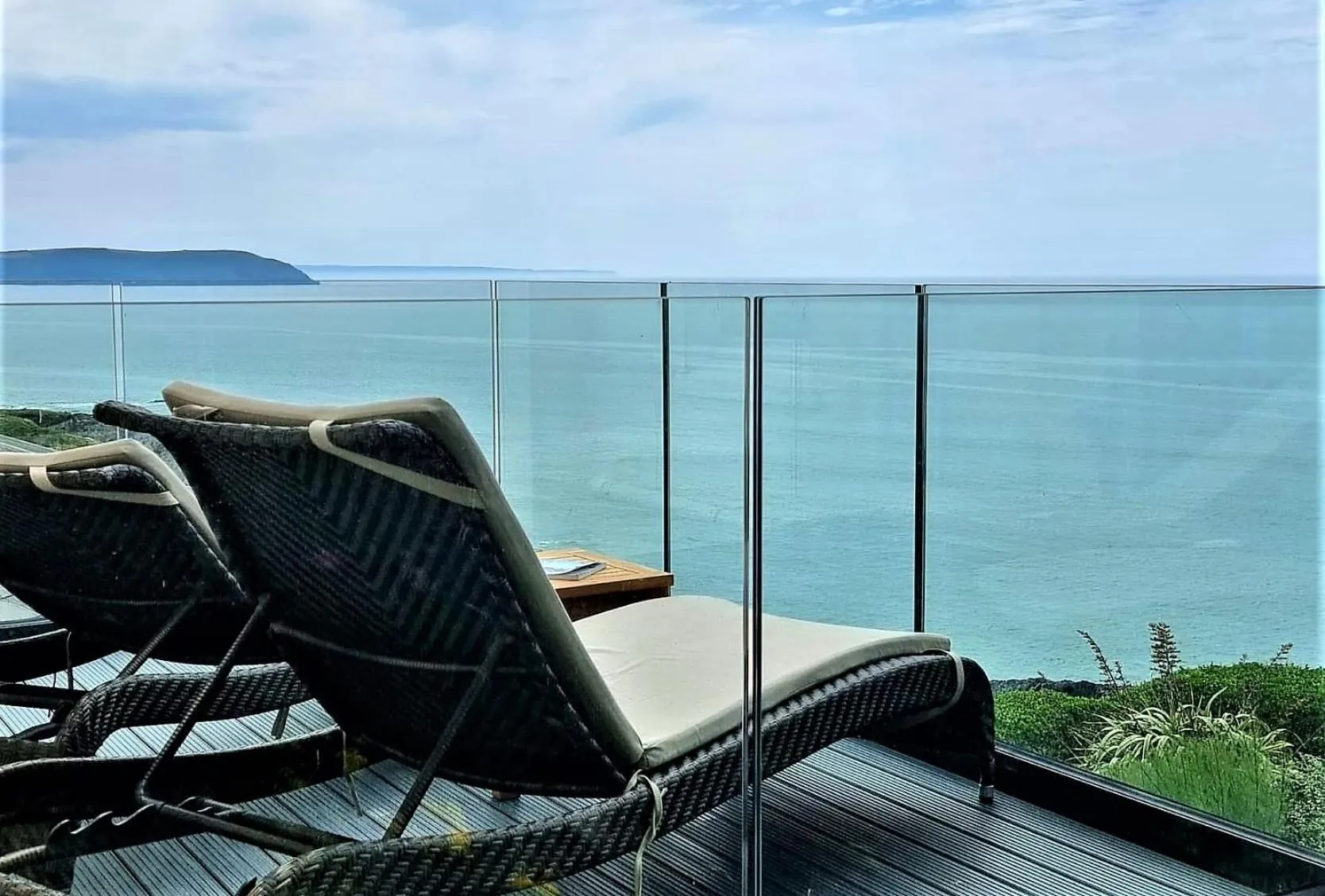 Balcony/Terrace in Watersmeet Hotel