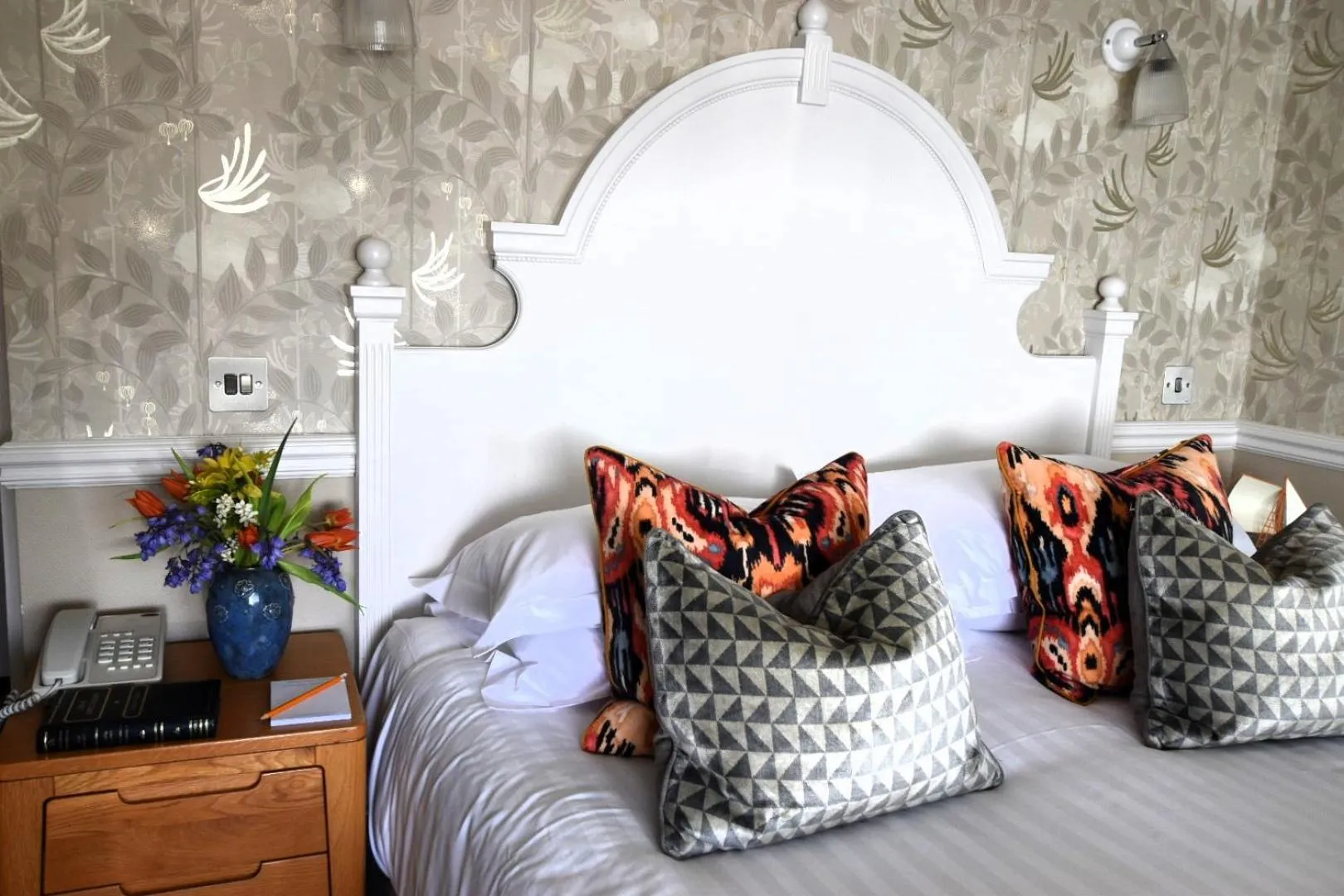 Bed in Watersmeet Hotel