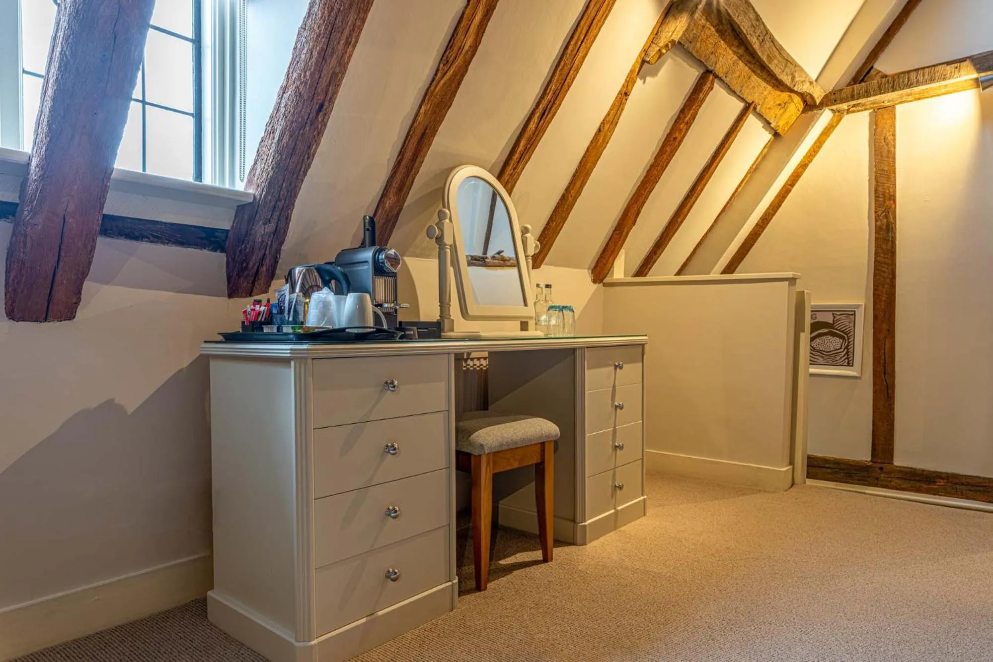 Bedroom in The Sun Inn