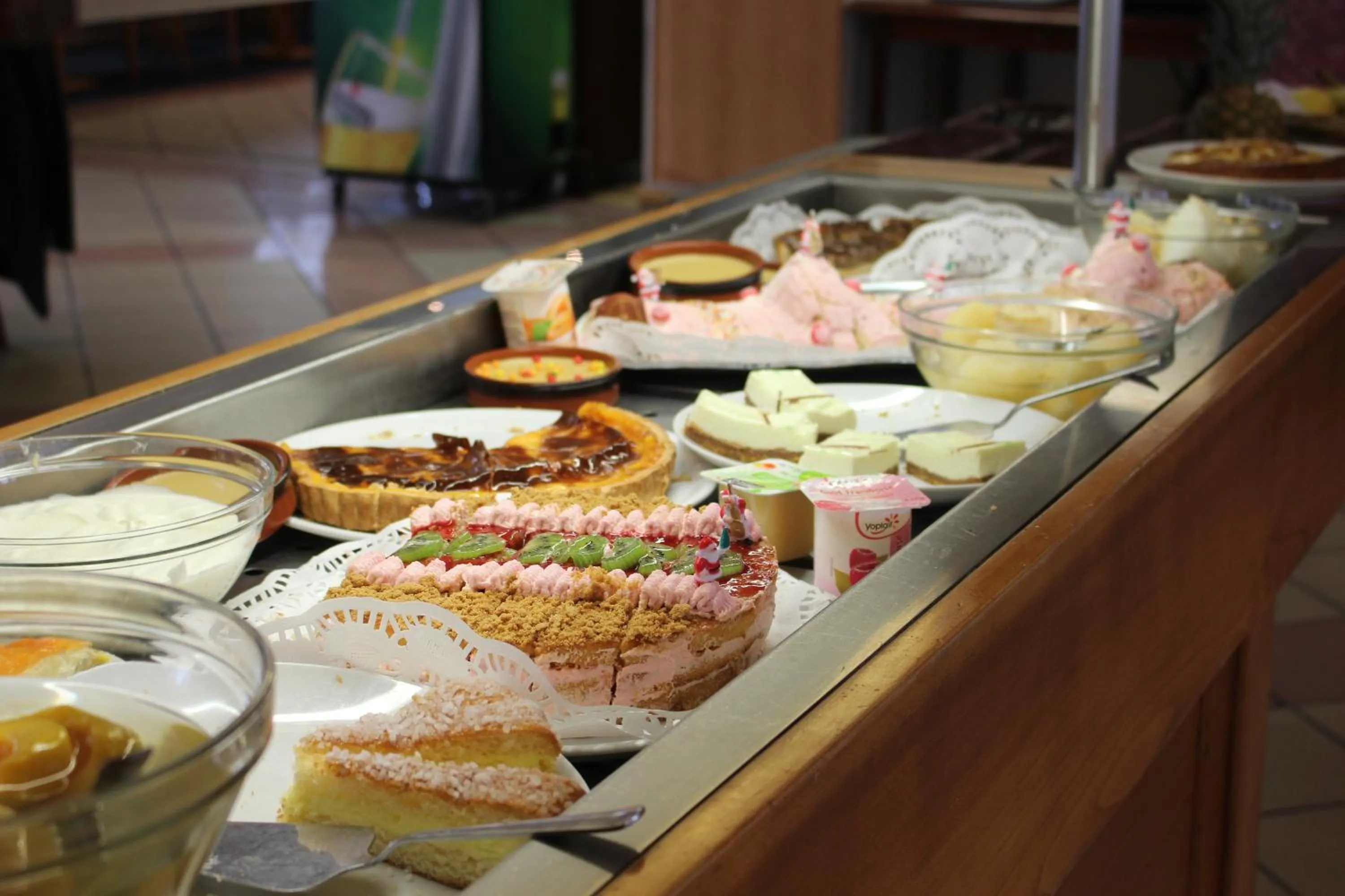 Restaurant/places to eat in Euro Hôtel Airport Orly Rungis