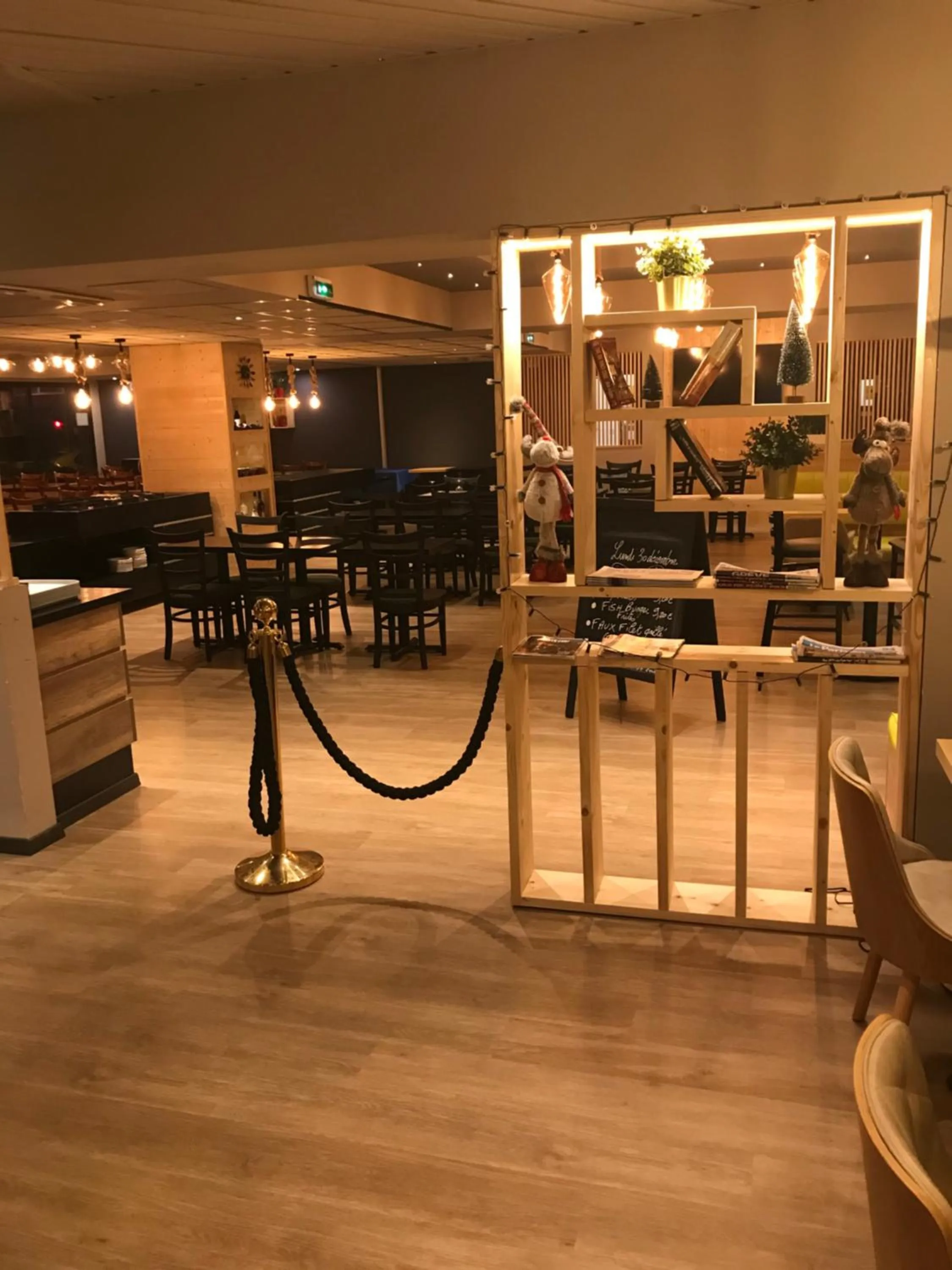 Restaurant/places to eat in Euro Hôtel Airport Orly Rungis