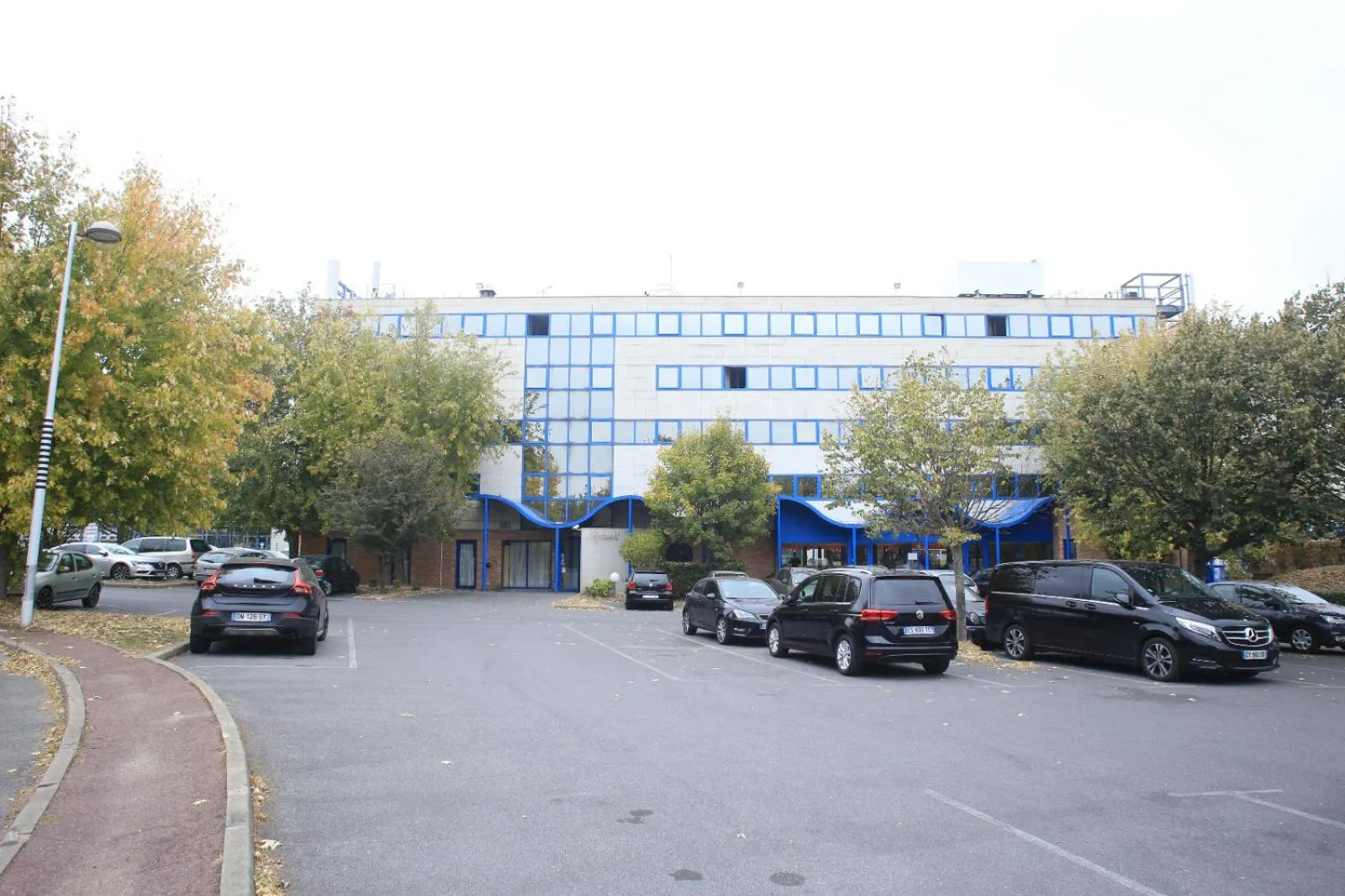 Property building in Euro Hôtel Airport Orly Rungis