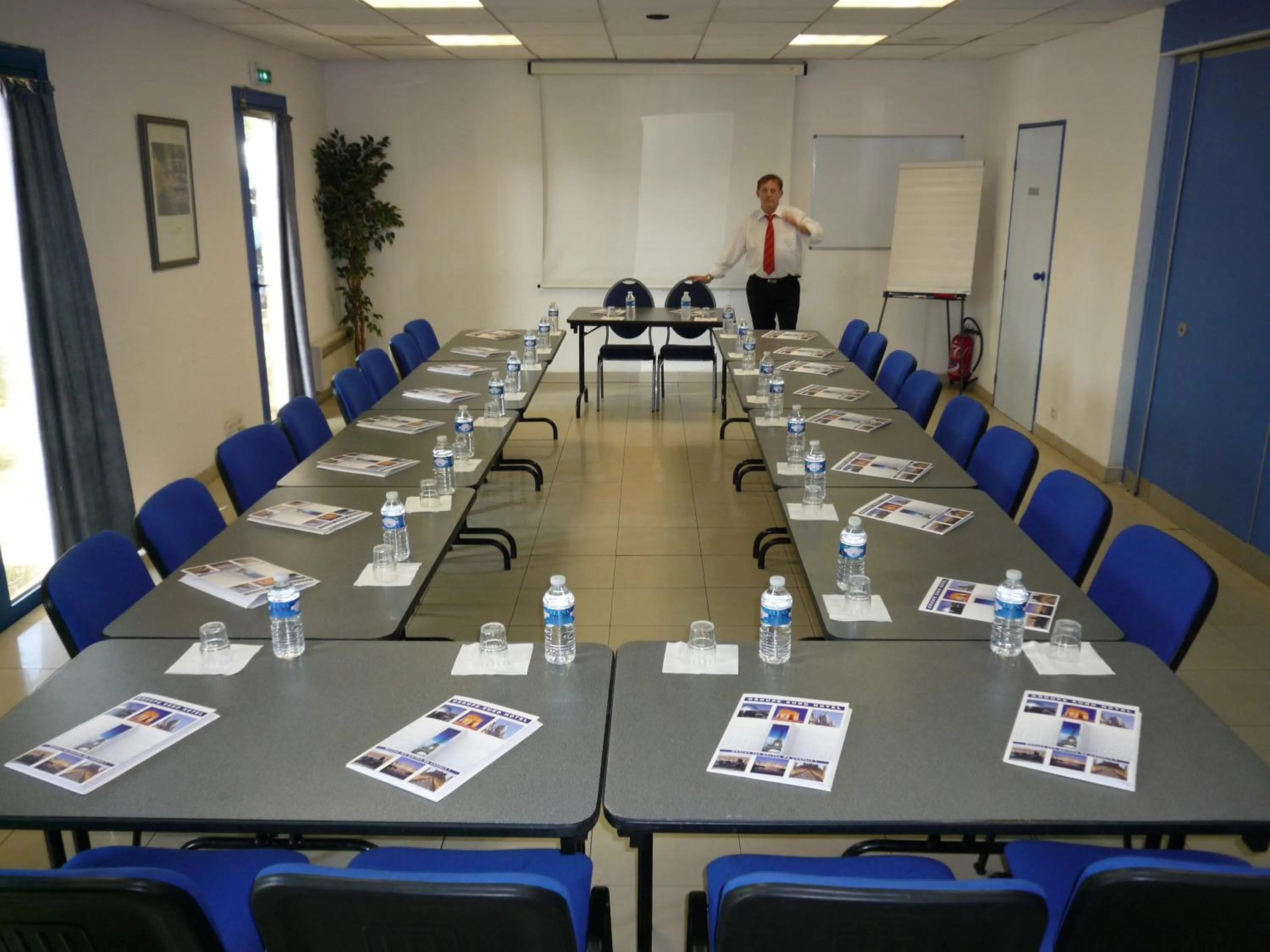 Business facilities in Euro Hôtel Airport Orly Rungis