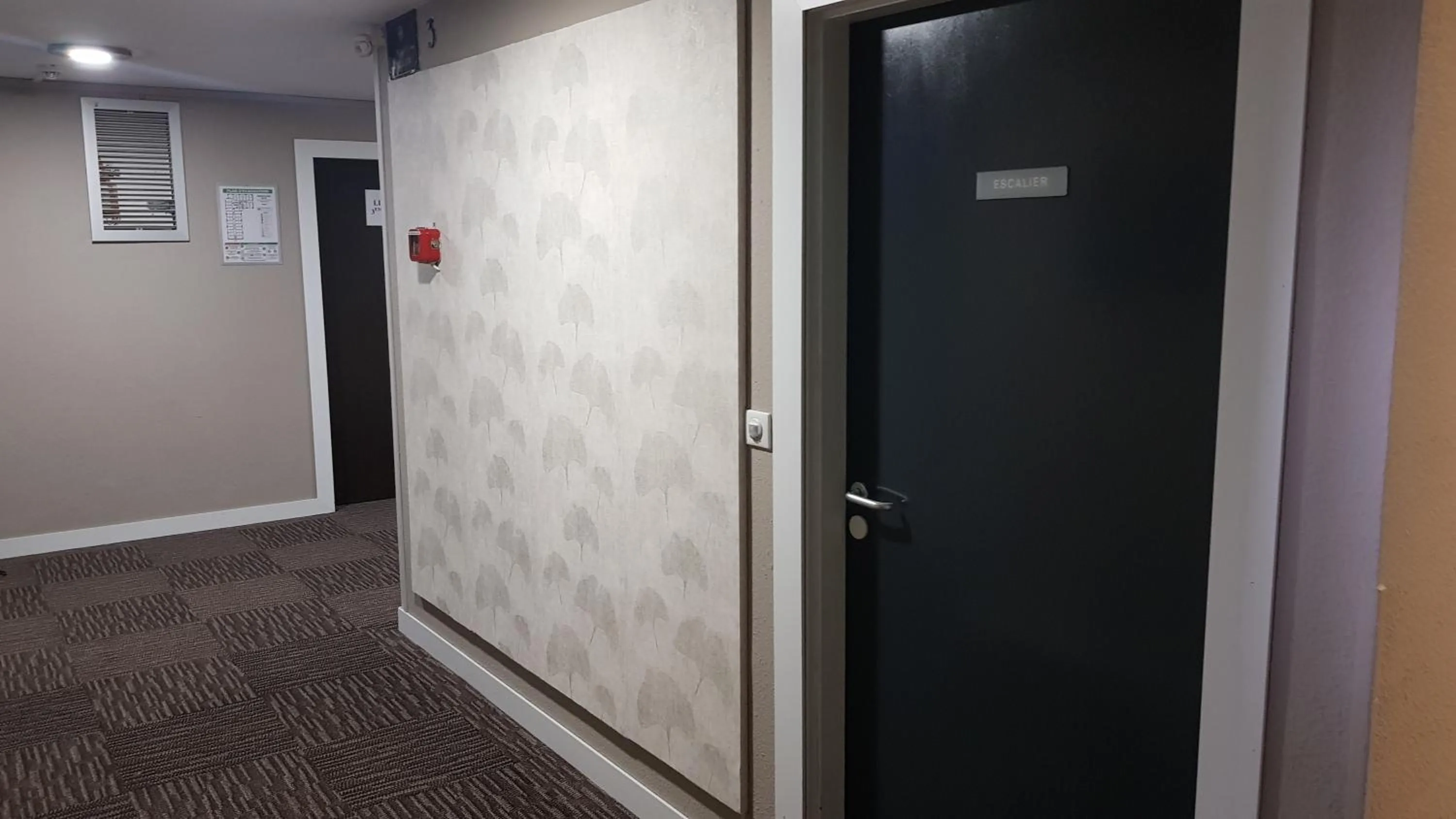 View (from property/room) in Euro Hôtel Paris Créteil