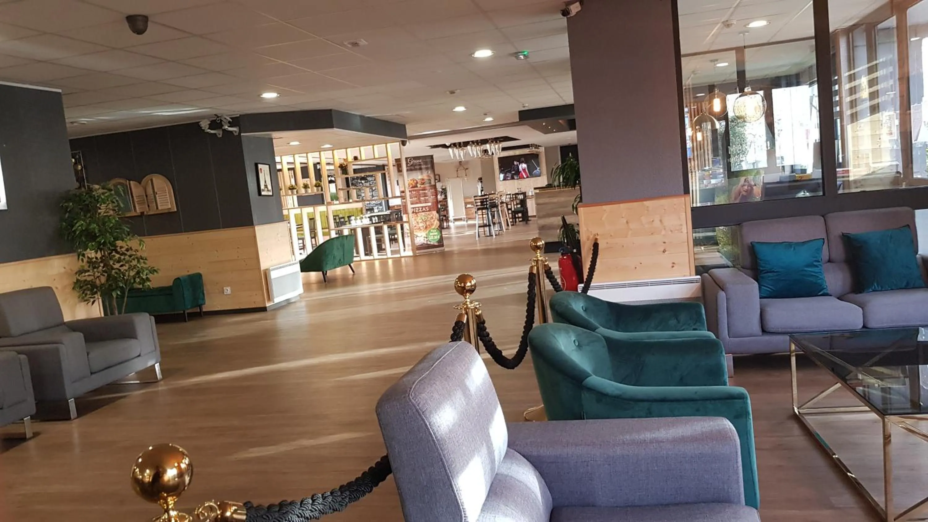 Day in Euro Hôtel Paris Créteil