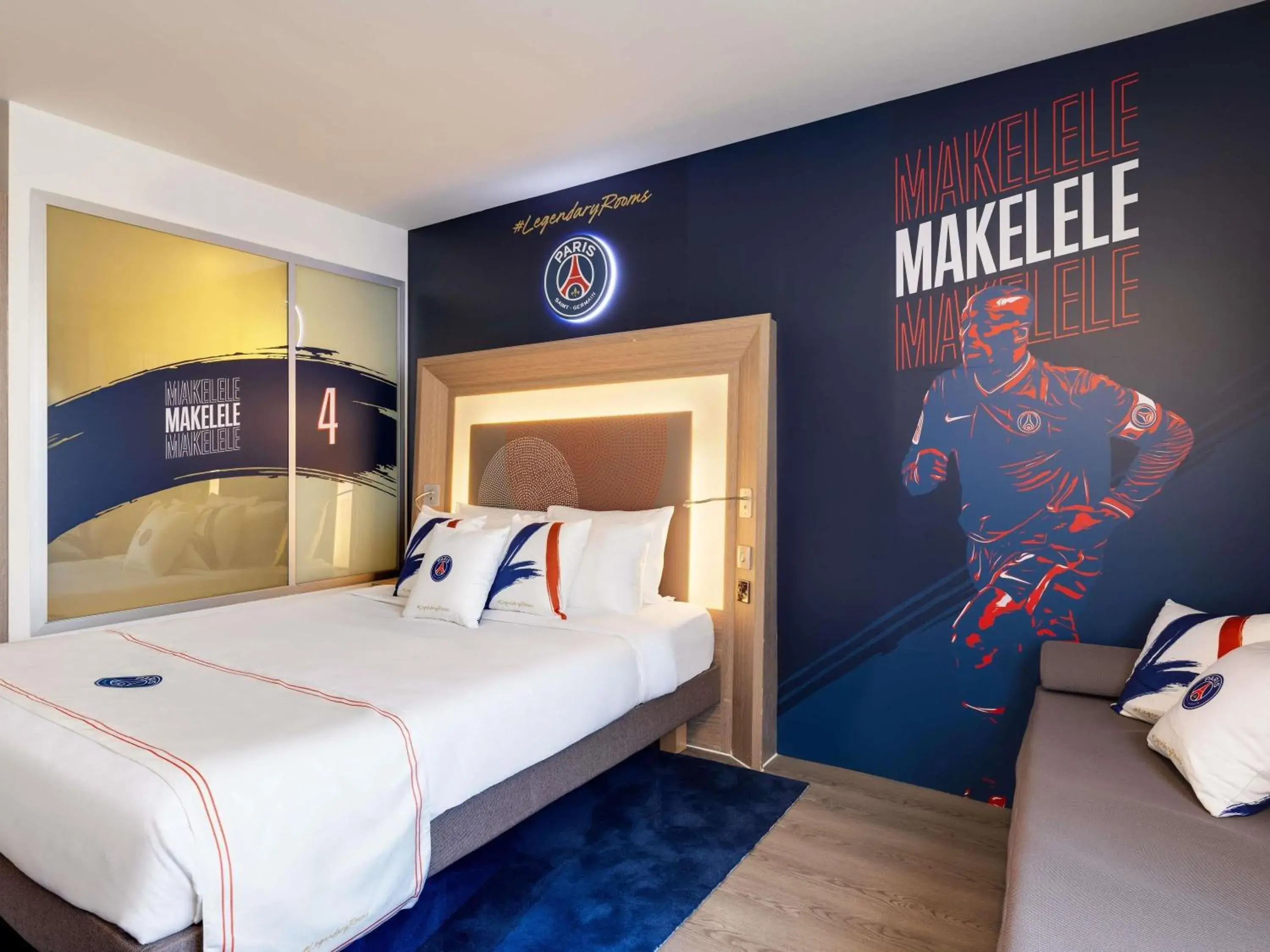 Legendary King Suite in Novotel London Bridge Legendary King Suite in Novotel London Bridge