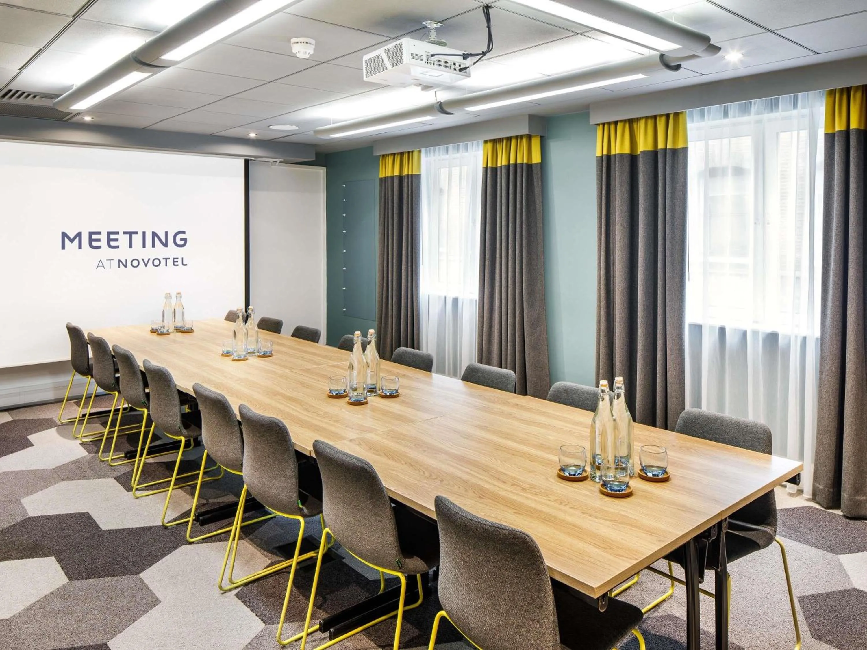 Meeting/conference room in Novotel London Bridge