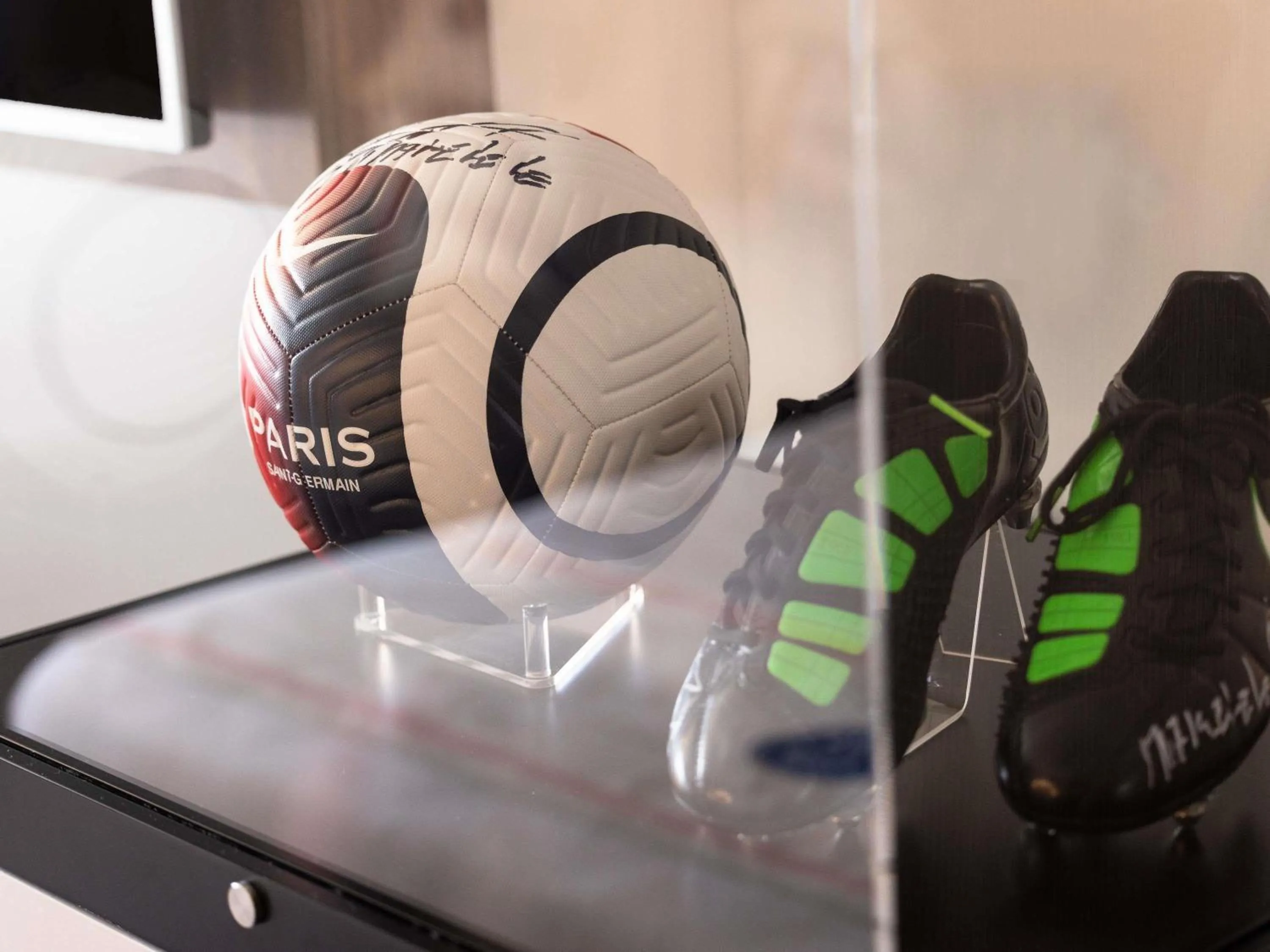 Bedroom in Novotel London Bridge