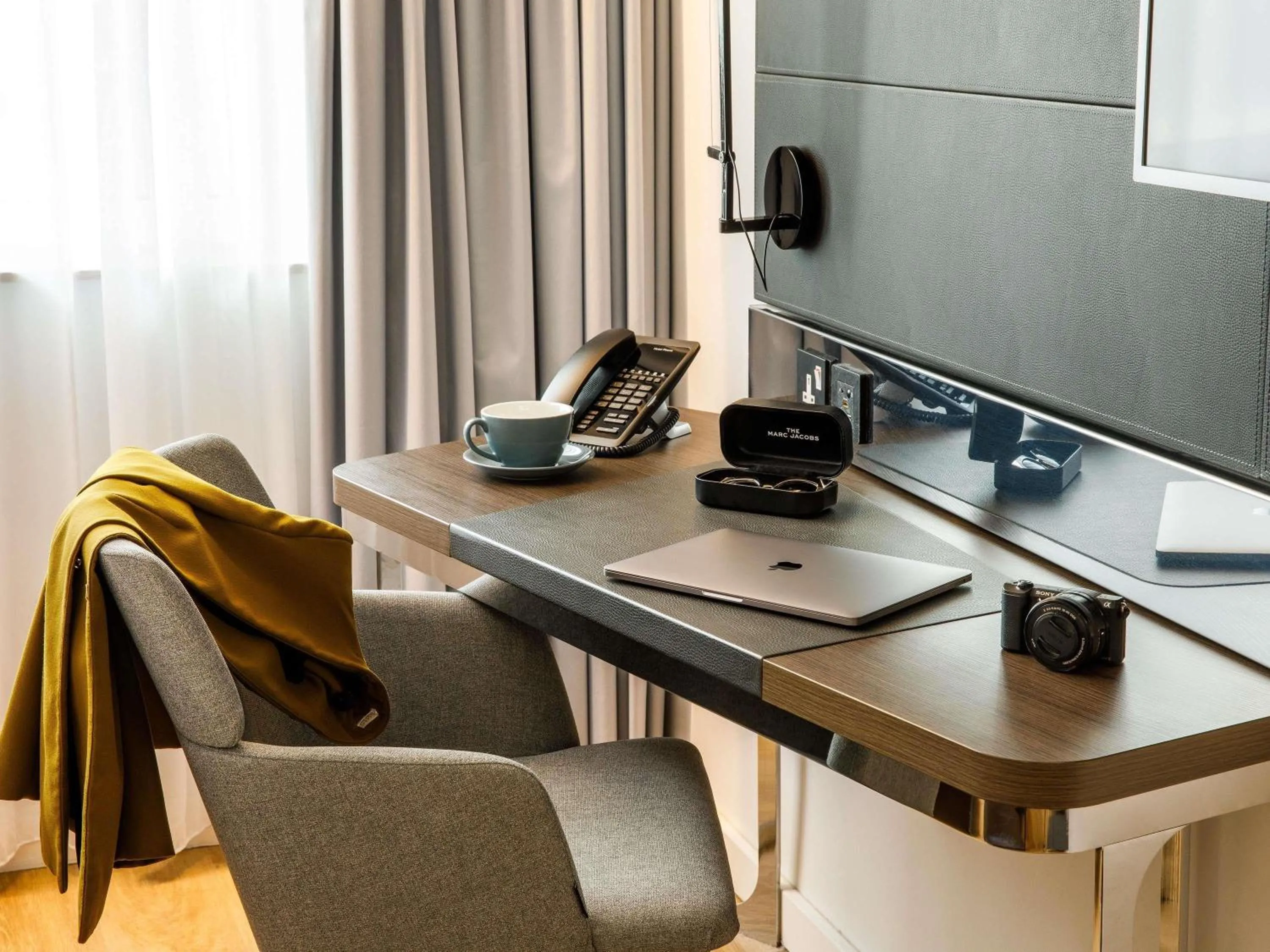 Bedroom in Novotel London Bridge