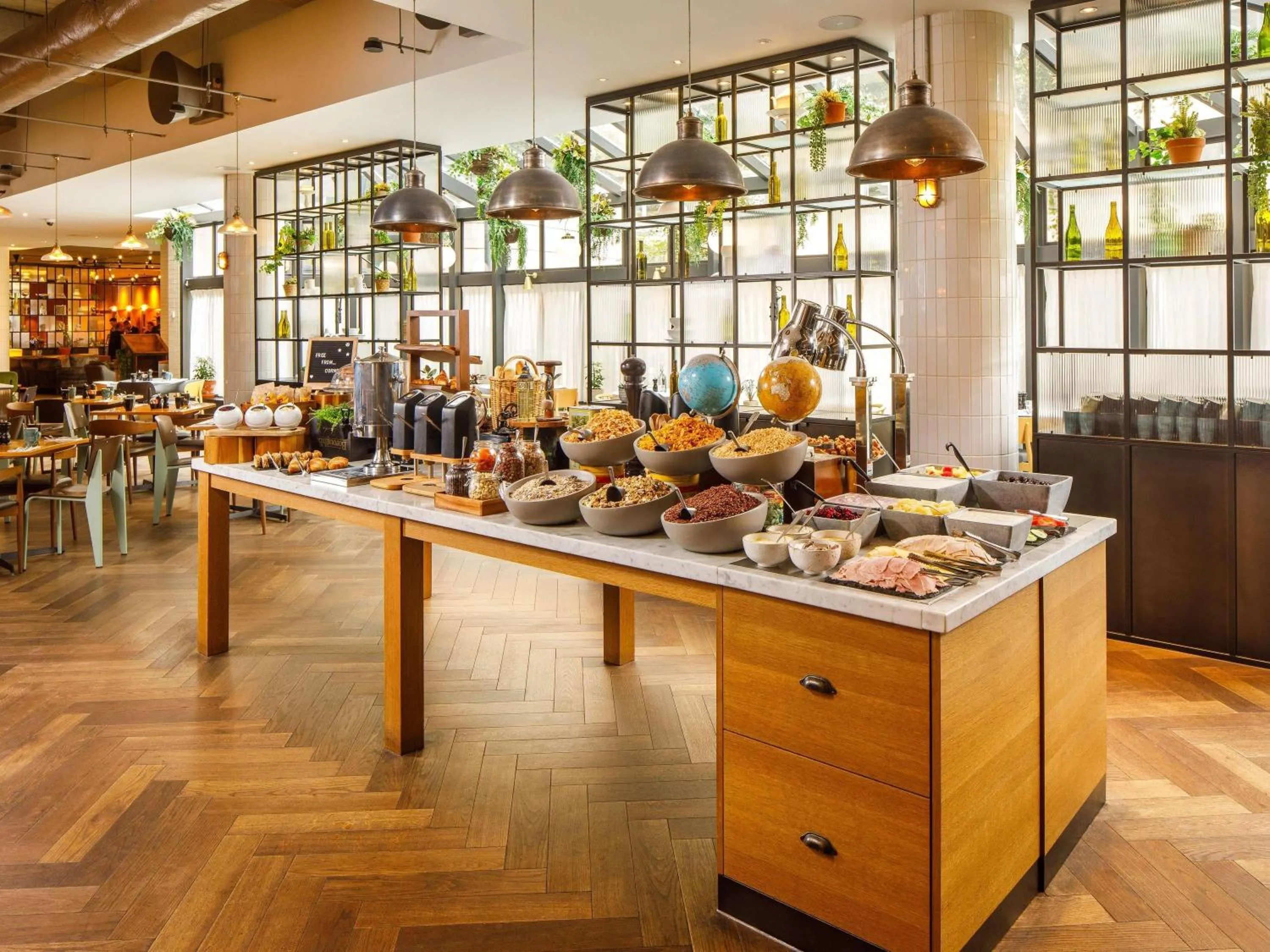 Property building in Novotel London Bridge