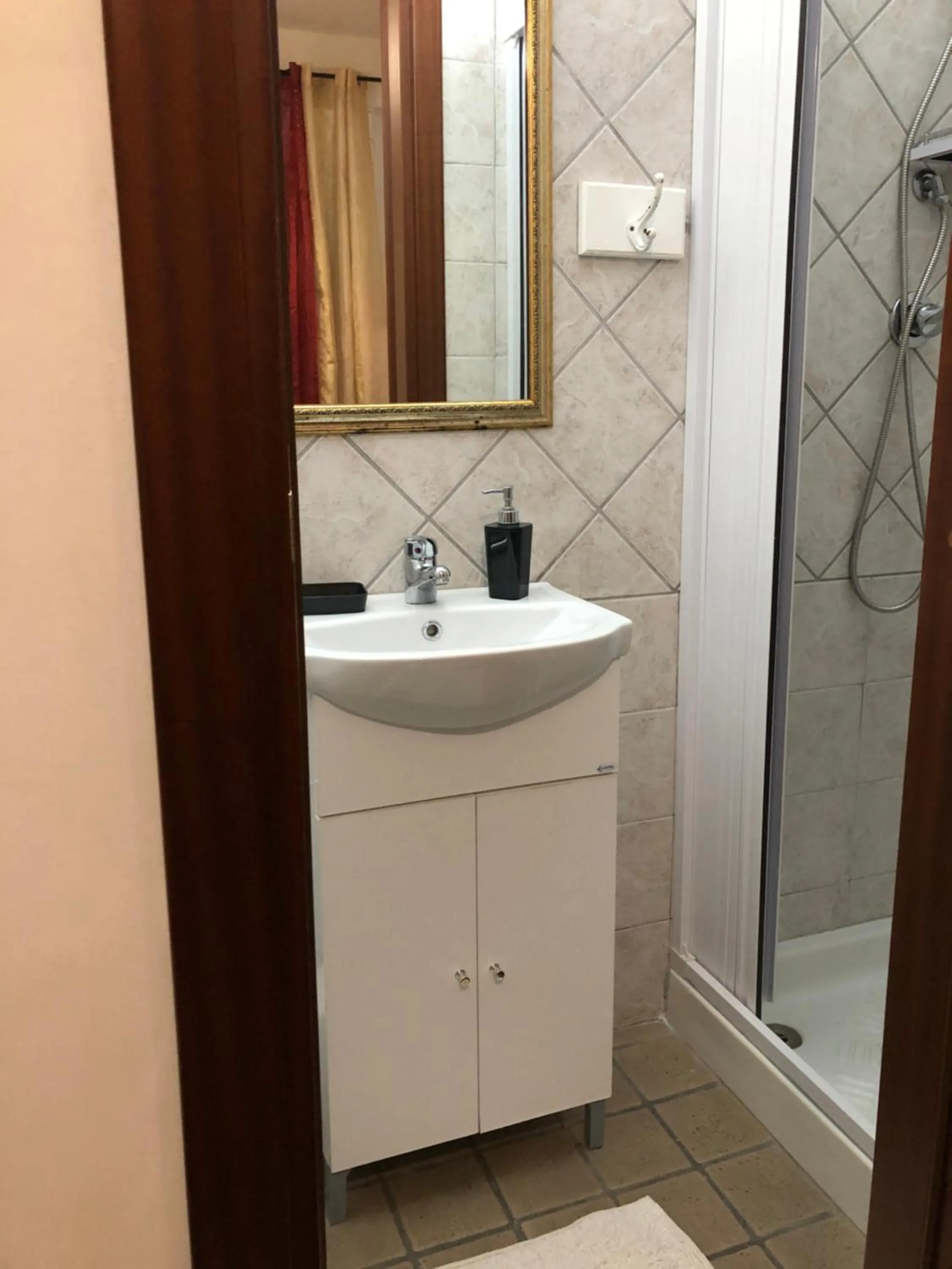 Bathroom in B&B Antonella