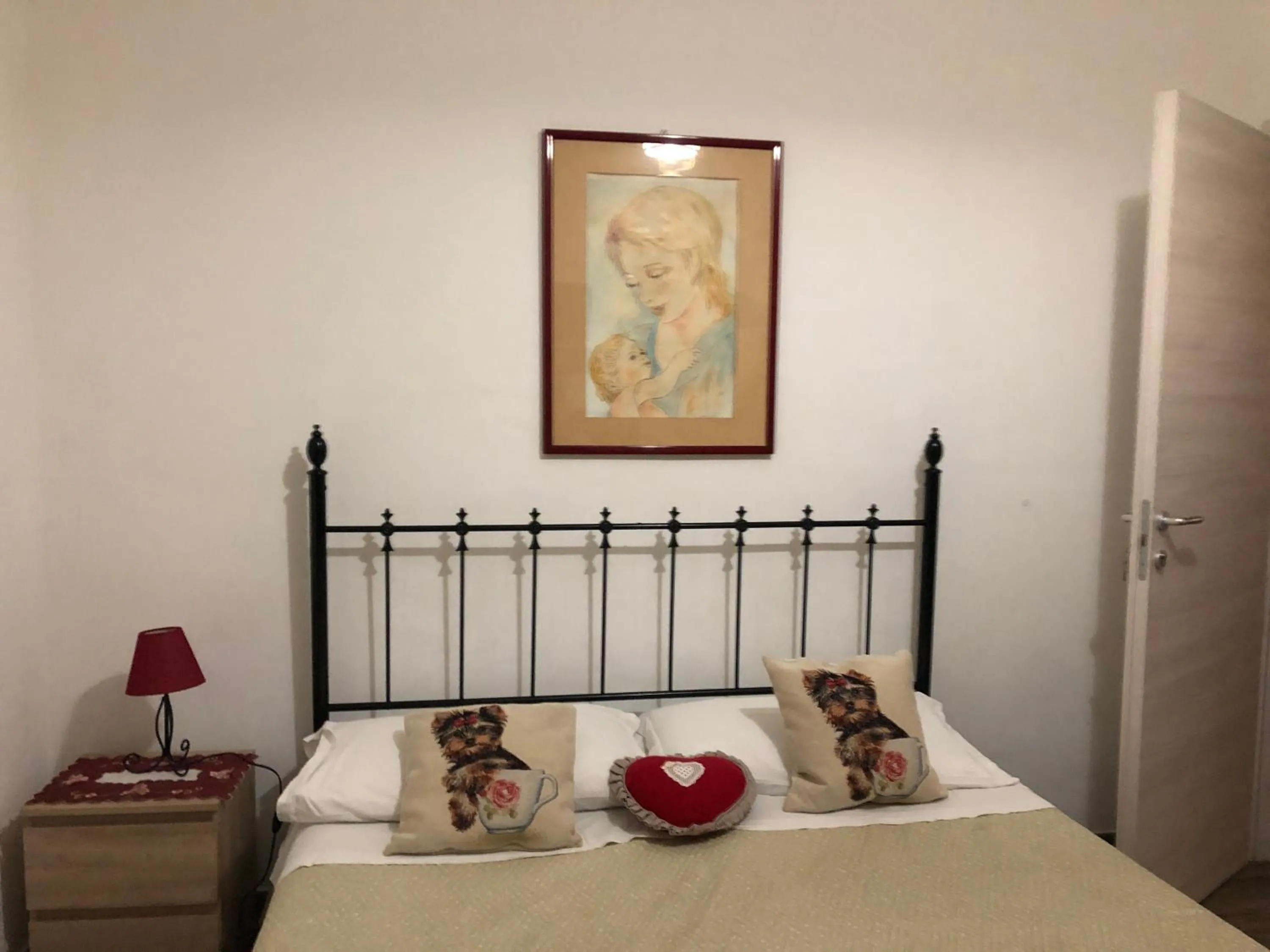 Bed in B&B Antonella