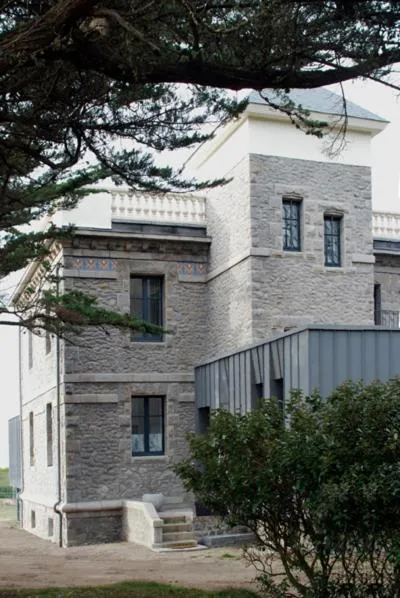 Facade/entrance in Villa Belmont