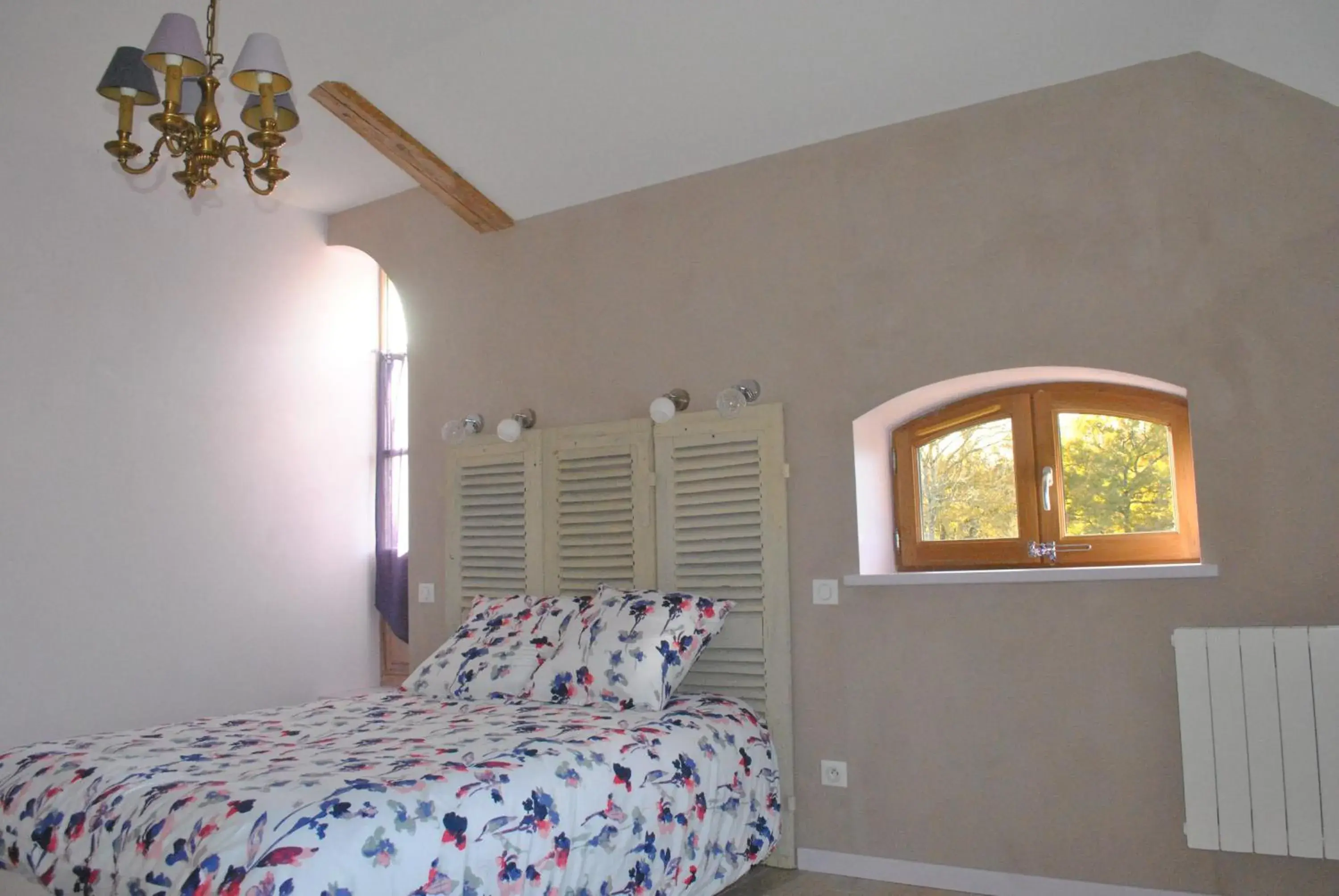 Family Room with Shower in Domaine de la Poyat Family Room with Shower in Domaine de la Poyat