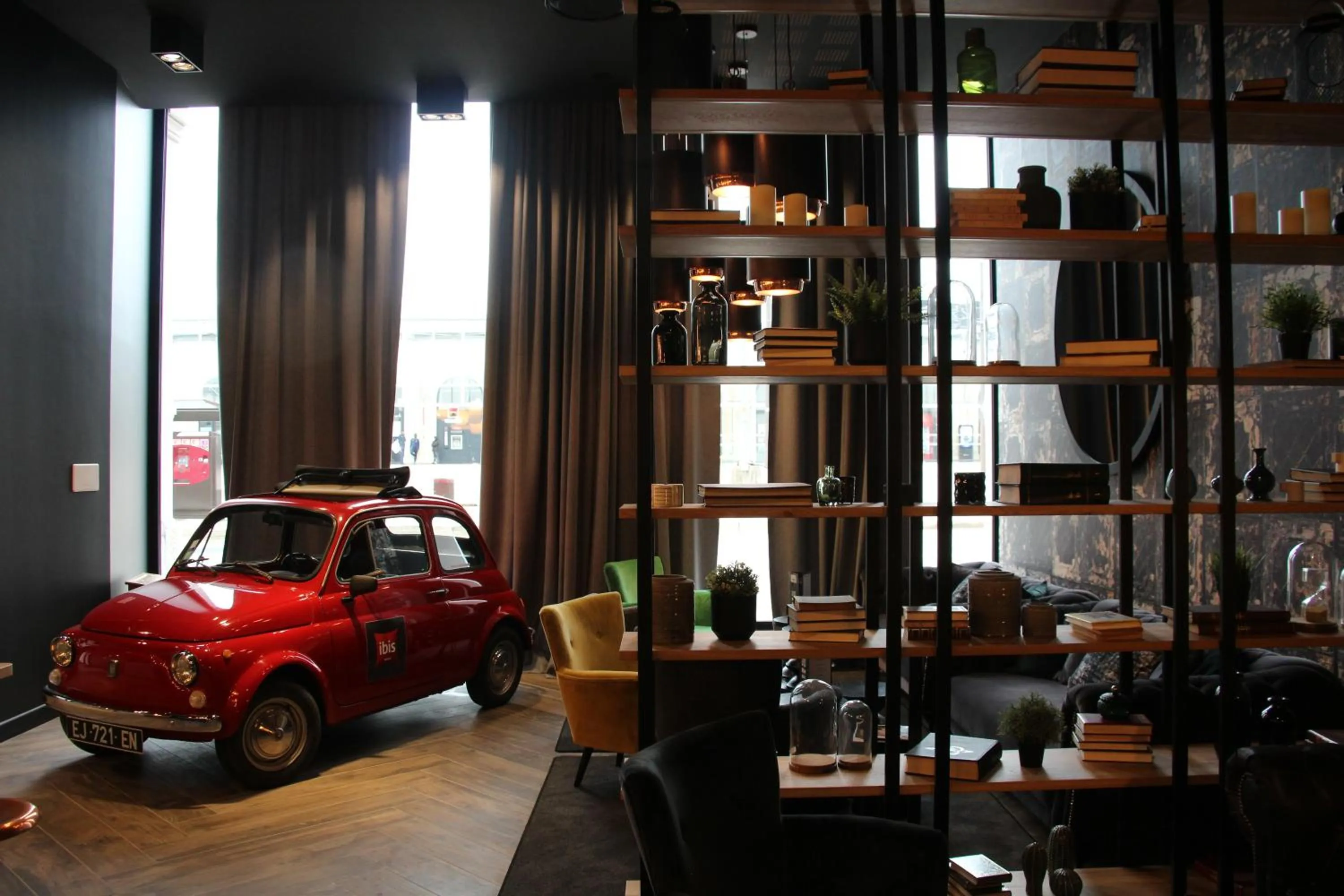 Lounge or bar in ibis Le Mans Centre Gare Nord