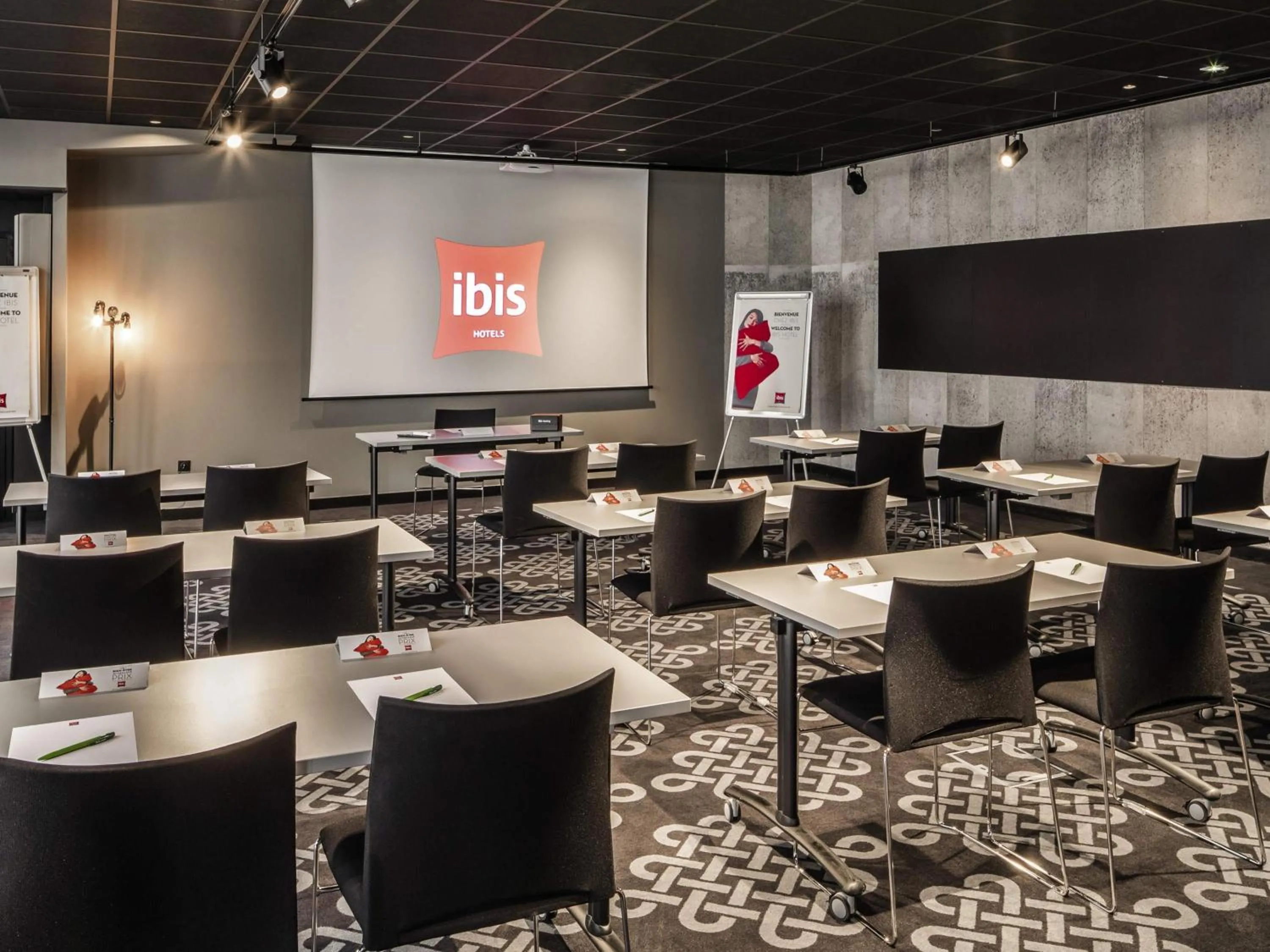 Meeting/conference room in ibis Le Mans Centre Gare Nord