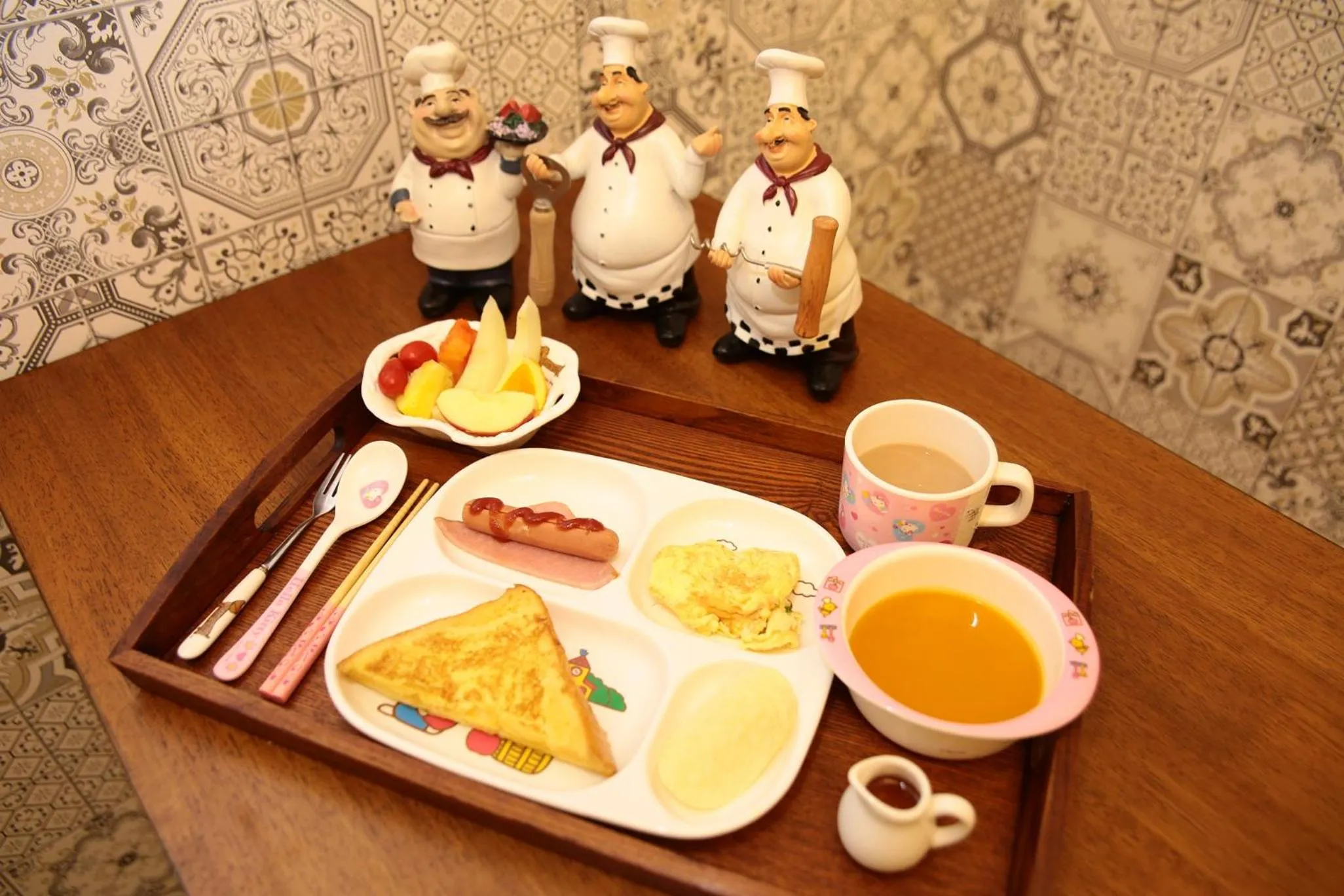 American breakfast in Aria 2 Home (With Elevator)