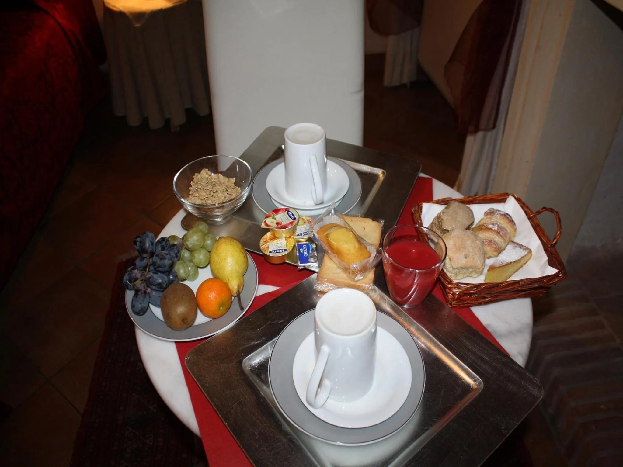 Breakfast in Anfiteatro B&B