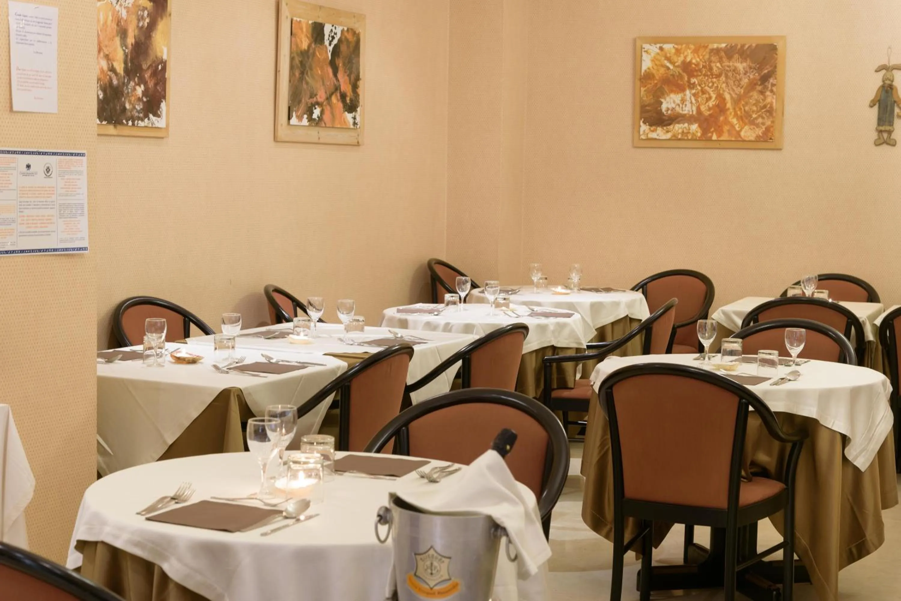 Restaurant/places to eat in Hotel Morchio Mhotelsgroup