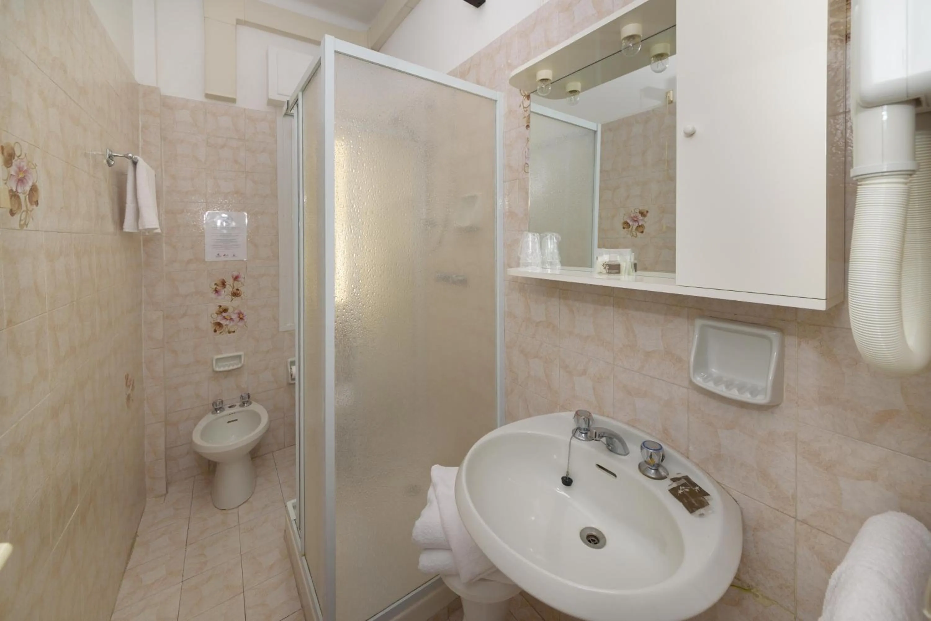 Bathroom in Hotel Morchio Mhotelsgroup