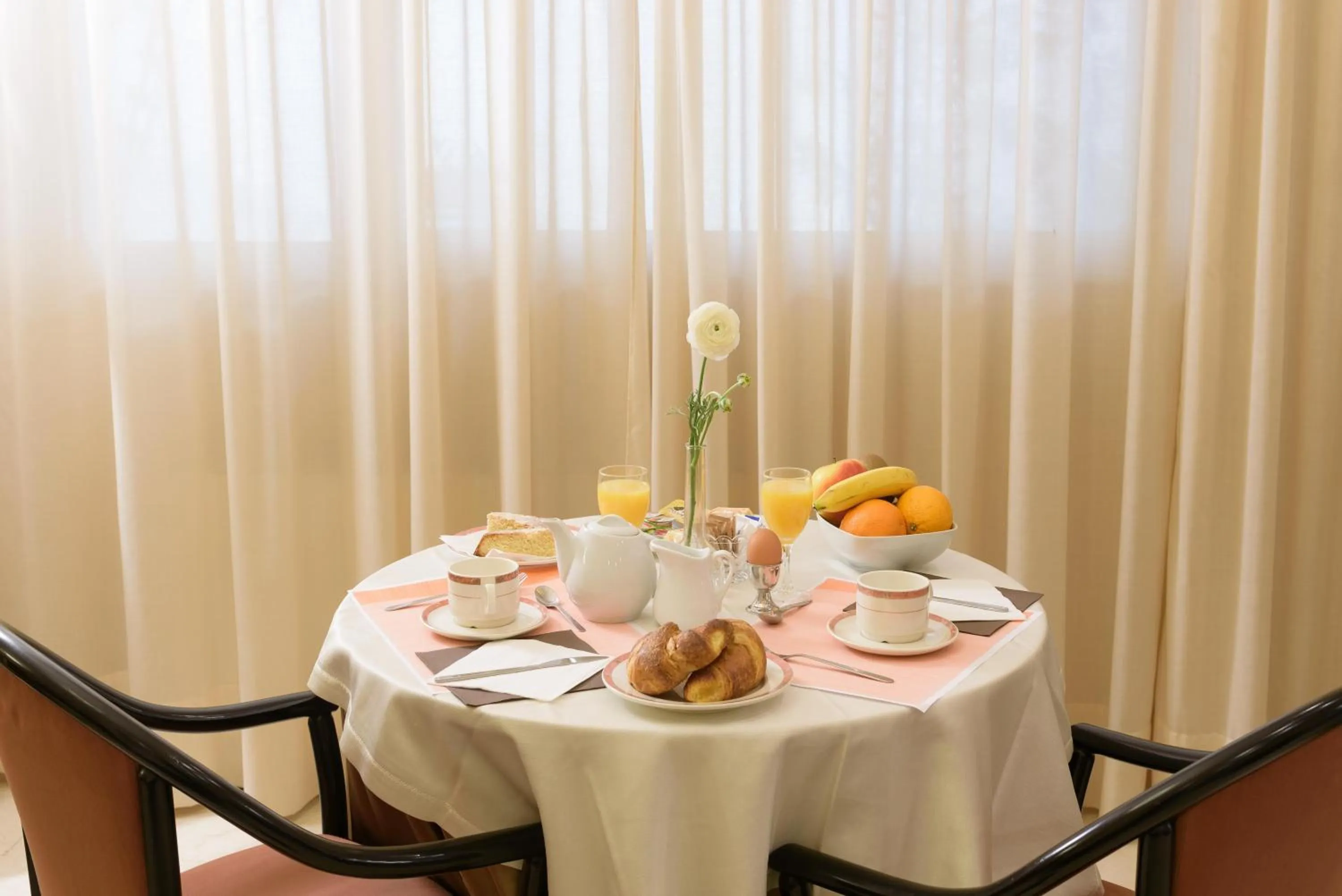 Restaurant/places to eat in Hotel Morchio Mhotelsgroup